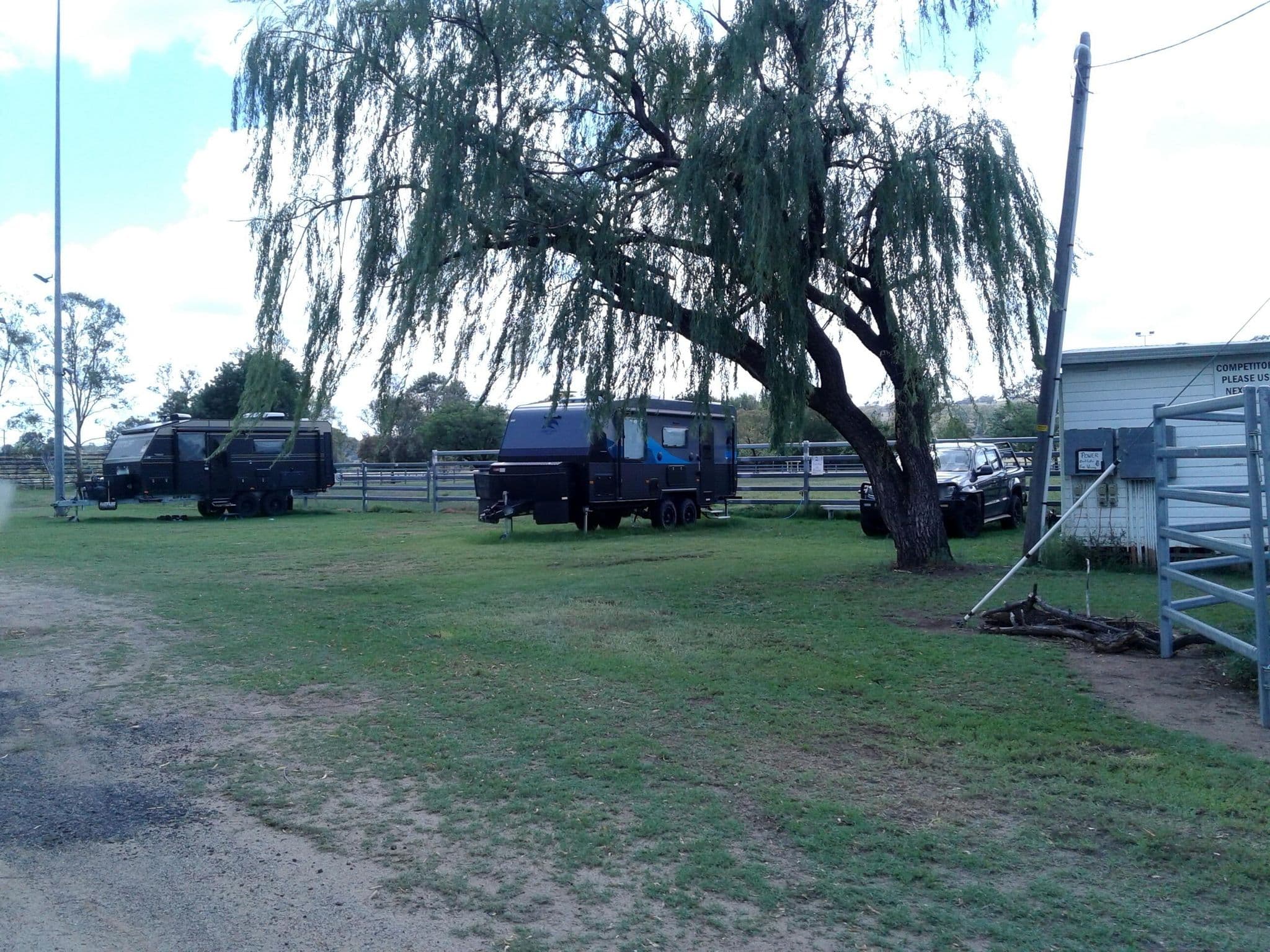 Street view near Cassillis Bowling Club Camping Area, Coolah — © bob3bob3 (CC BY-SA · Mapillary)