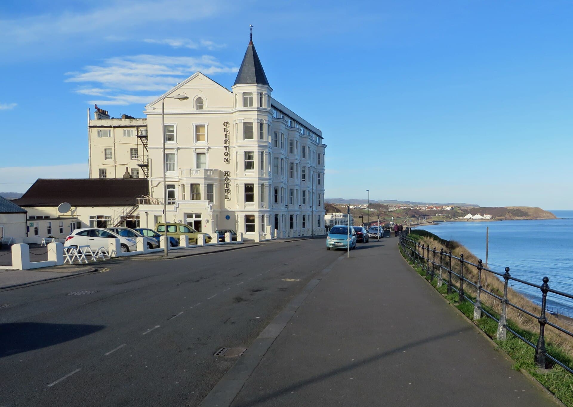The Clifton (via Wikimedia Commons, CC BY-SA 2.0)