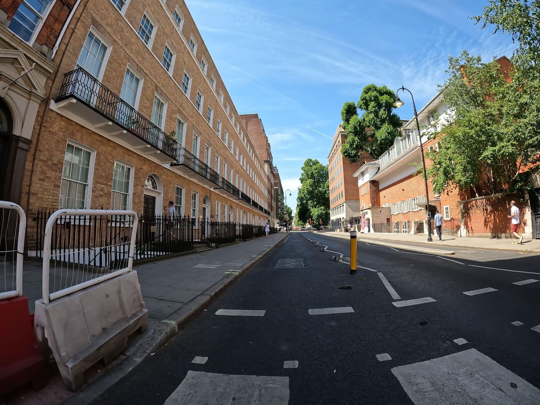 Street view near Euro Hotel, King's Cross — © erias (CC BY-SA · Mapillary)