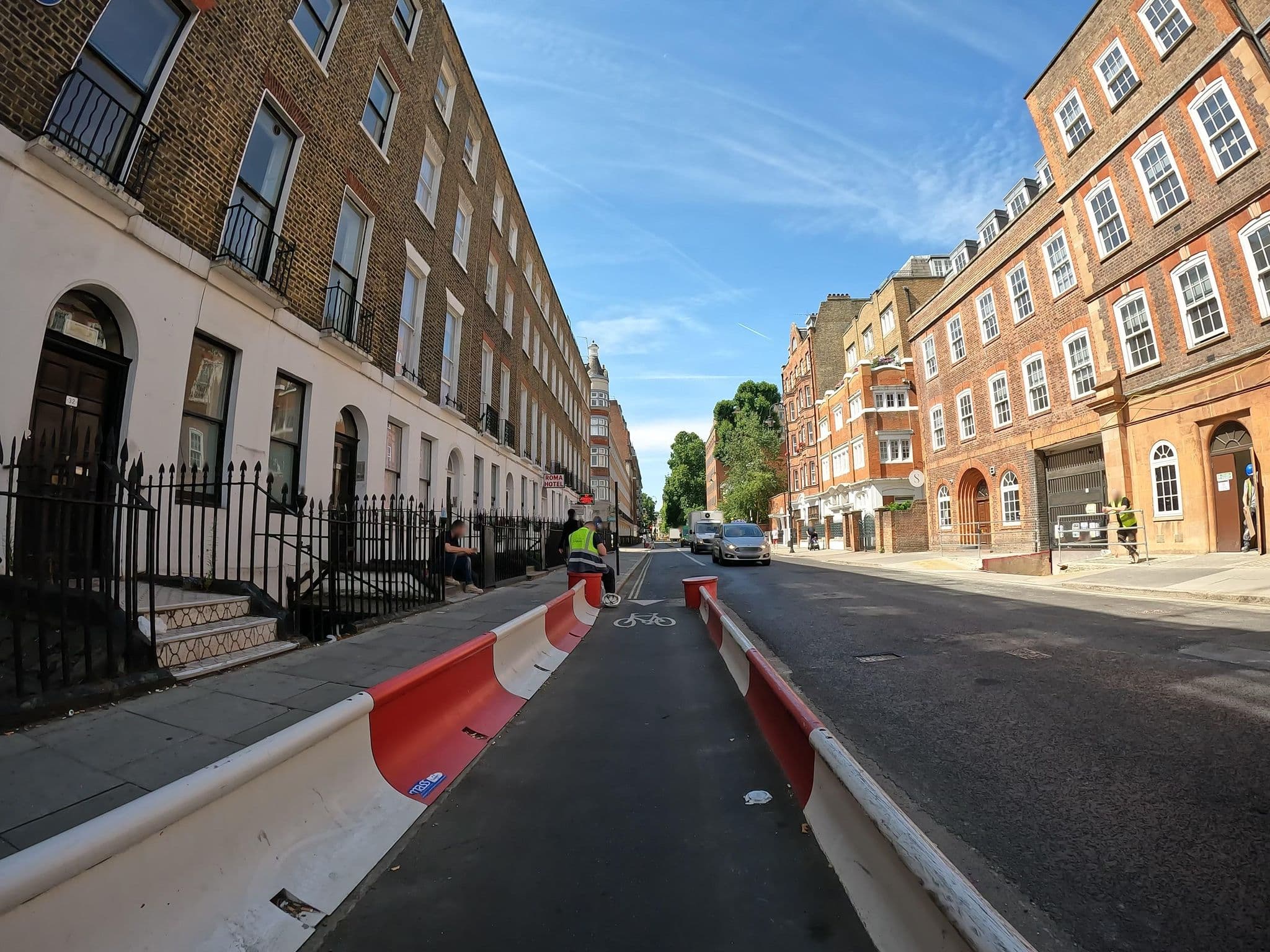 Street view near George Hotel, King's Cross — © erias (CC BY-SA · Mapillary)