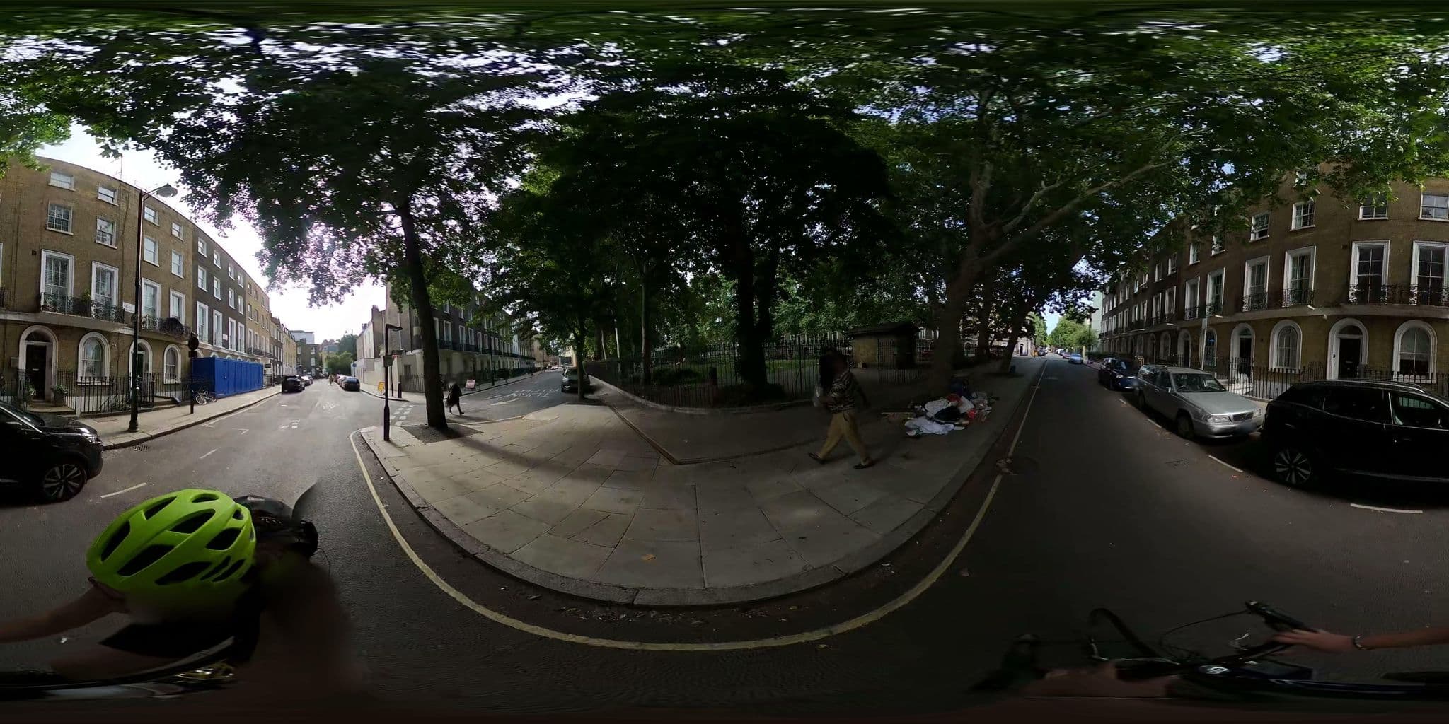 Street view near Angus Hotel, King's Cross — © cernbyln (CC BY-SA · Mapillary)