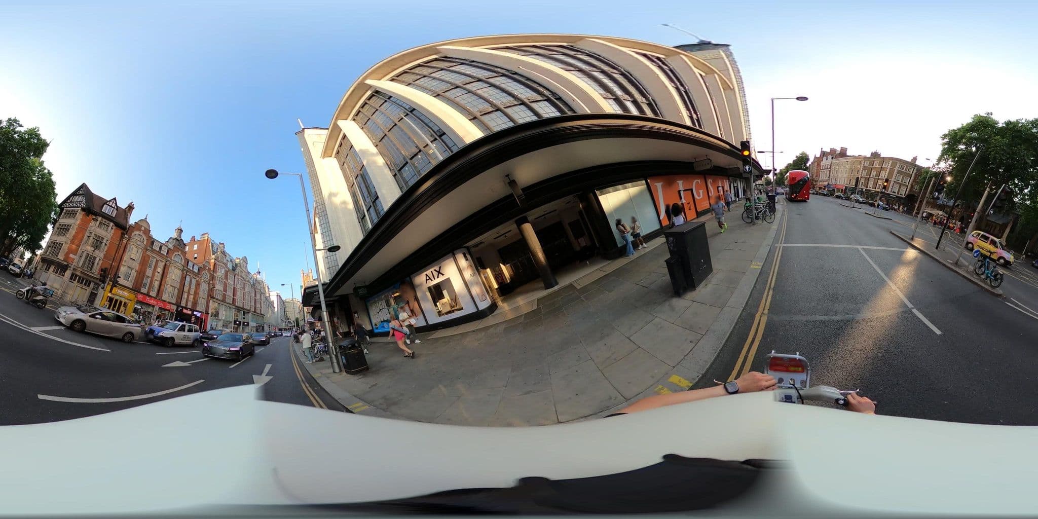 Street view near RGH Staff Hostel, Bayswater — © NatchaponJ (CC BY-SA · Mapillary)