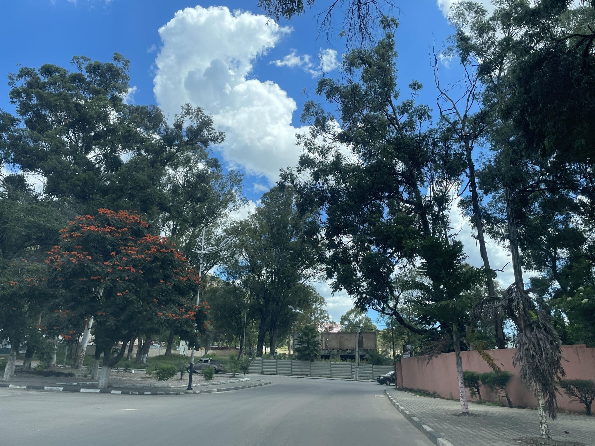 Street view near Aldeamento Turístico Waholama, Lubango — © Manolo23 (CC BY-SA · Mapillary)