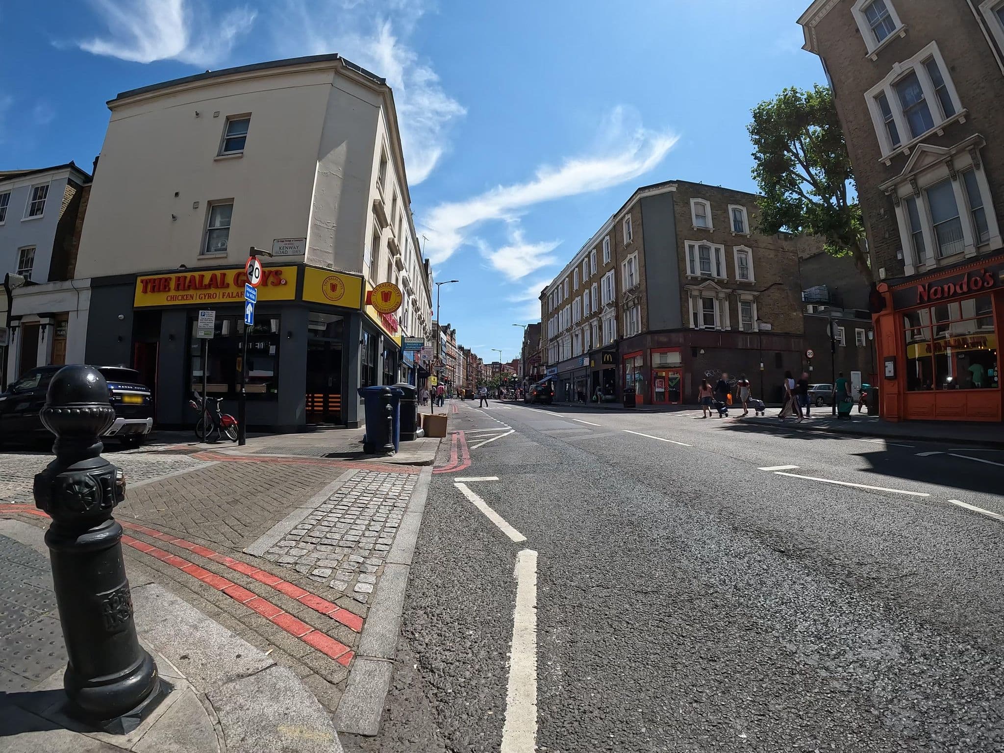 Street view near OYO Amsterdam Hotel, Earls Court — © erias (CC BY-SA · Mapillary)