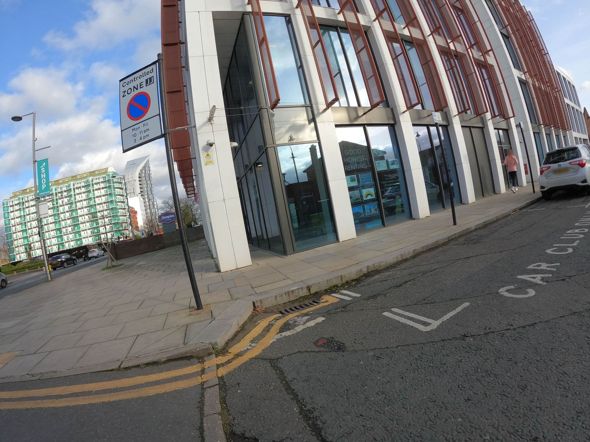 Street view near Hampton by Hilton London Ealing, West Ealing — © milhouse (CC BY-SA · Mapillary)