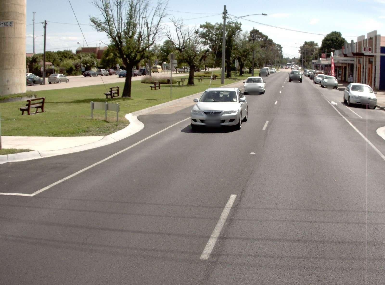 Street view near Main hotel, Bairnsdale — © vicroads (CC BY-SA · Mapillary)