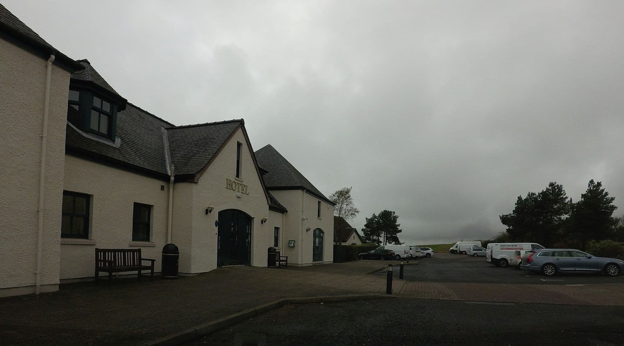 Street view near Drumoig Golf Hotel, Newport-on-Tay — © hobgoblin (CC BY-SA · Mapillary)