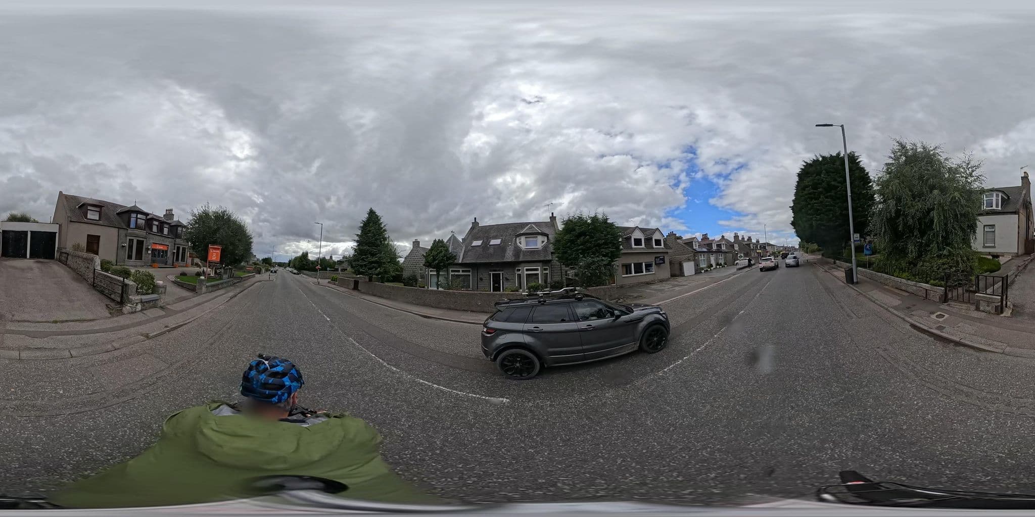 Street view near Broomlea, Dyce — © coetserw (CC BY-SA · Mapillary)