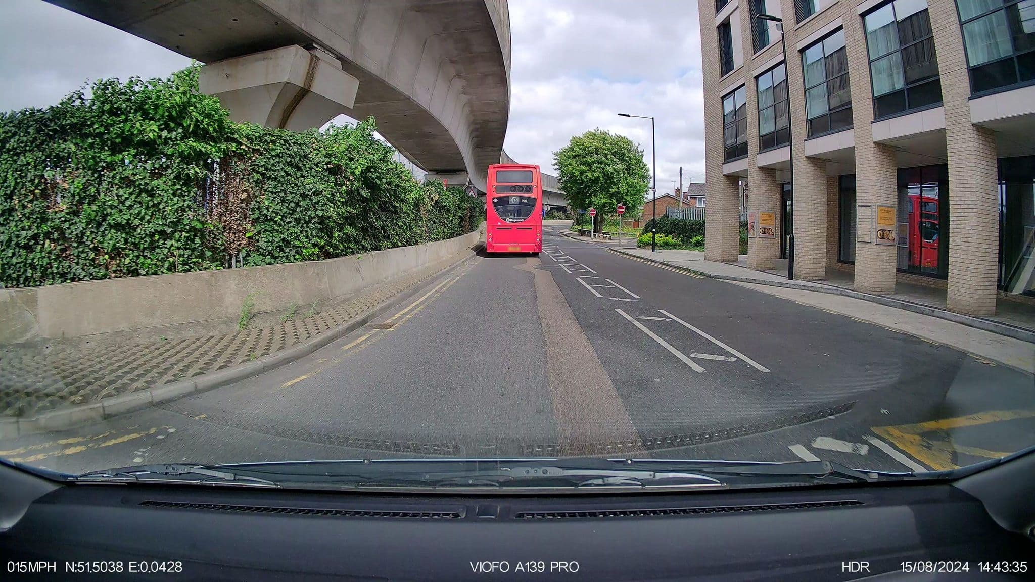 Street view near Courtyard by Marriott London City Airport, Canning Town — © IpswichEdits (CC BY-SA · Mapillary)