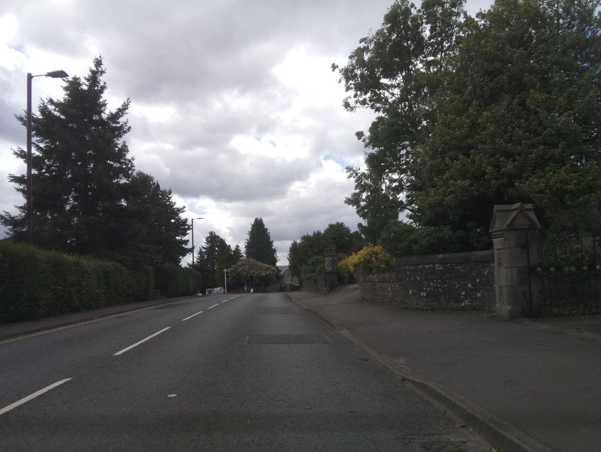 Street view near Gavelbeg Guest House, Crieff — © southglos (CC BY-SA · Mapillary)
