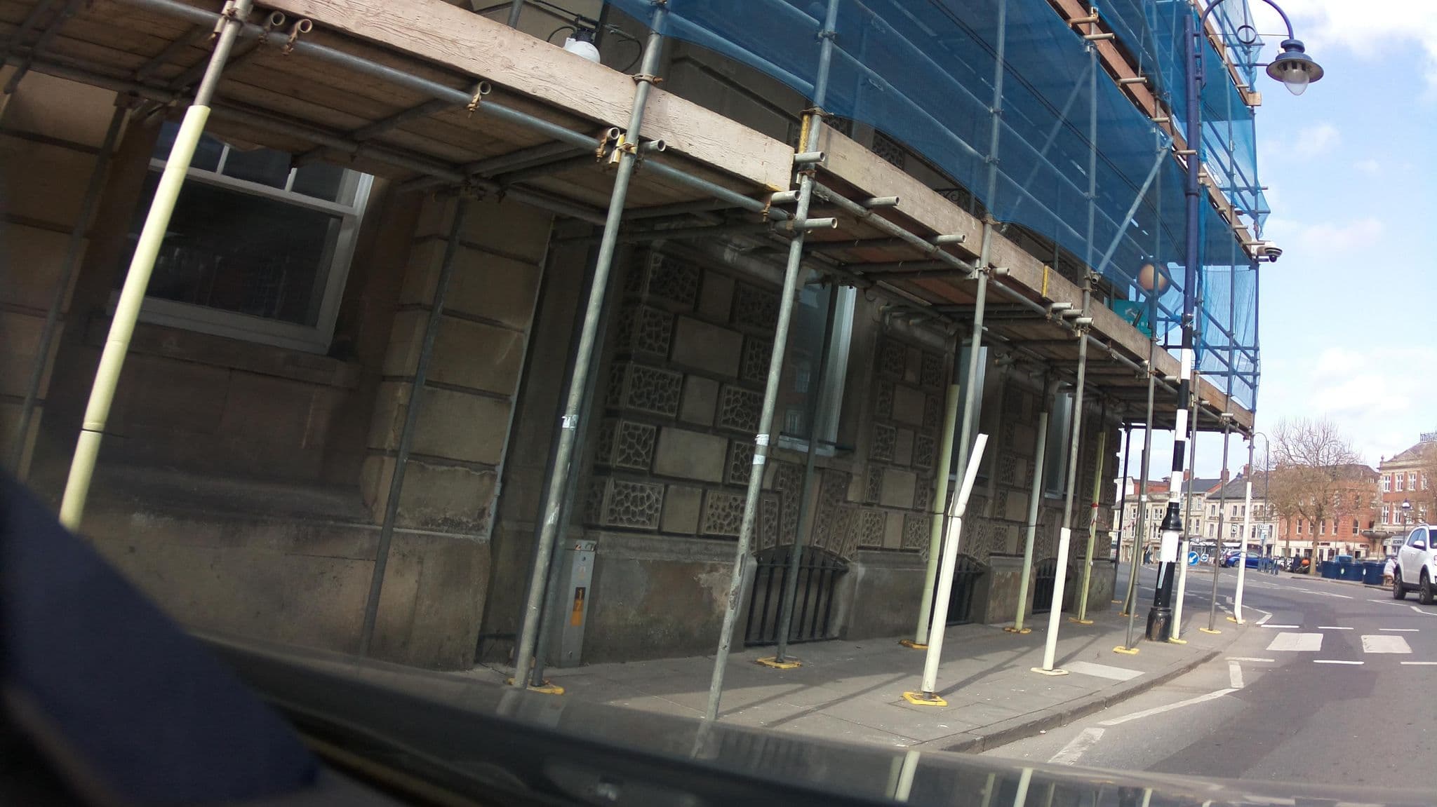Street view near The Peppermill Hotel, Devizes — © southglos (CC BY-SA · Mapillary)