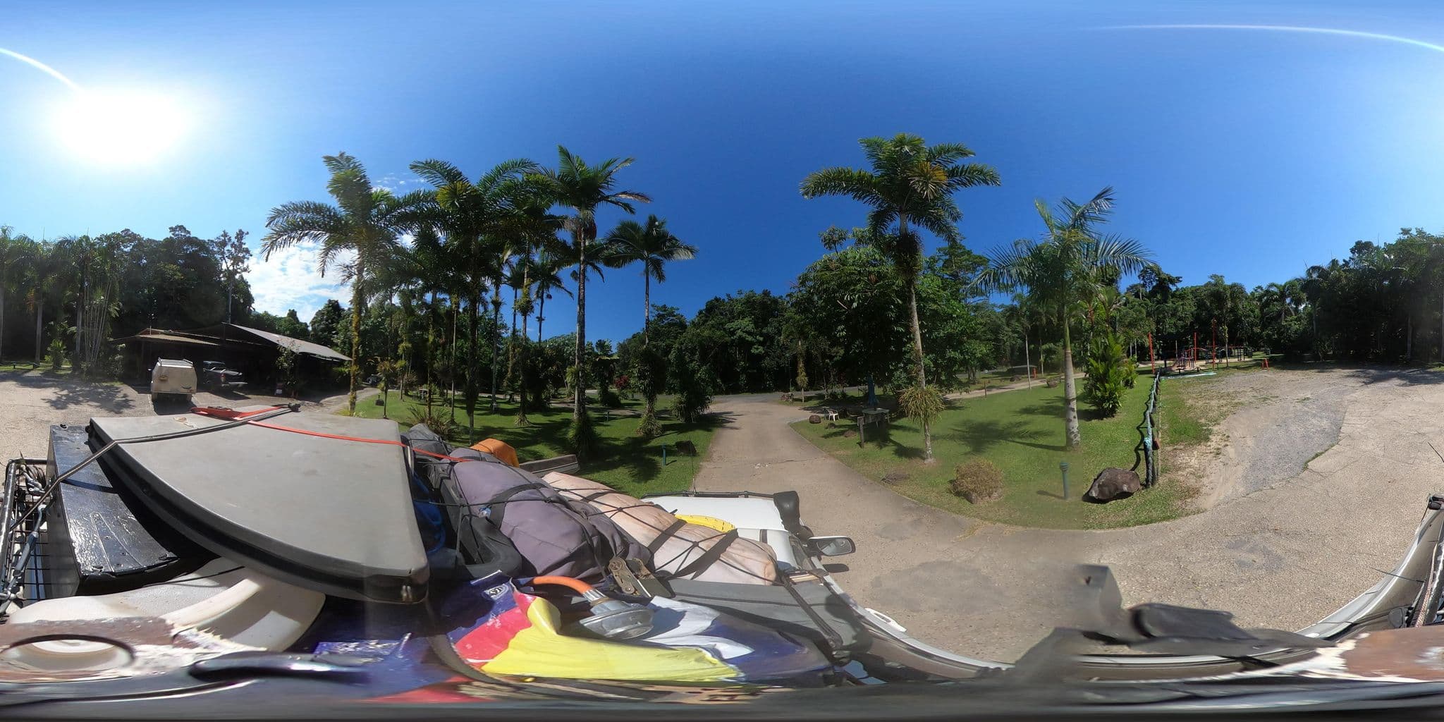 Street view near Daintree Siesta, Mossman — © coreagc (CC BY-SA · Mapillary)