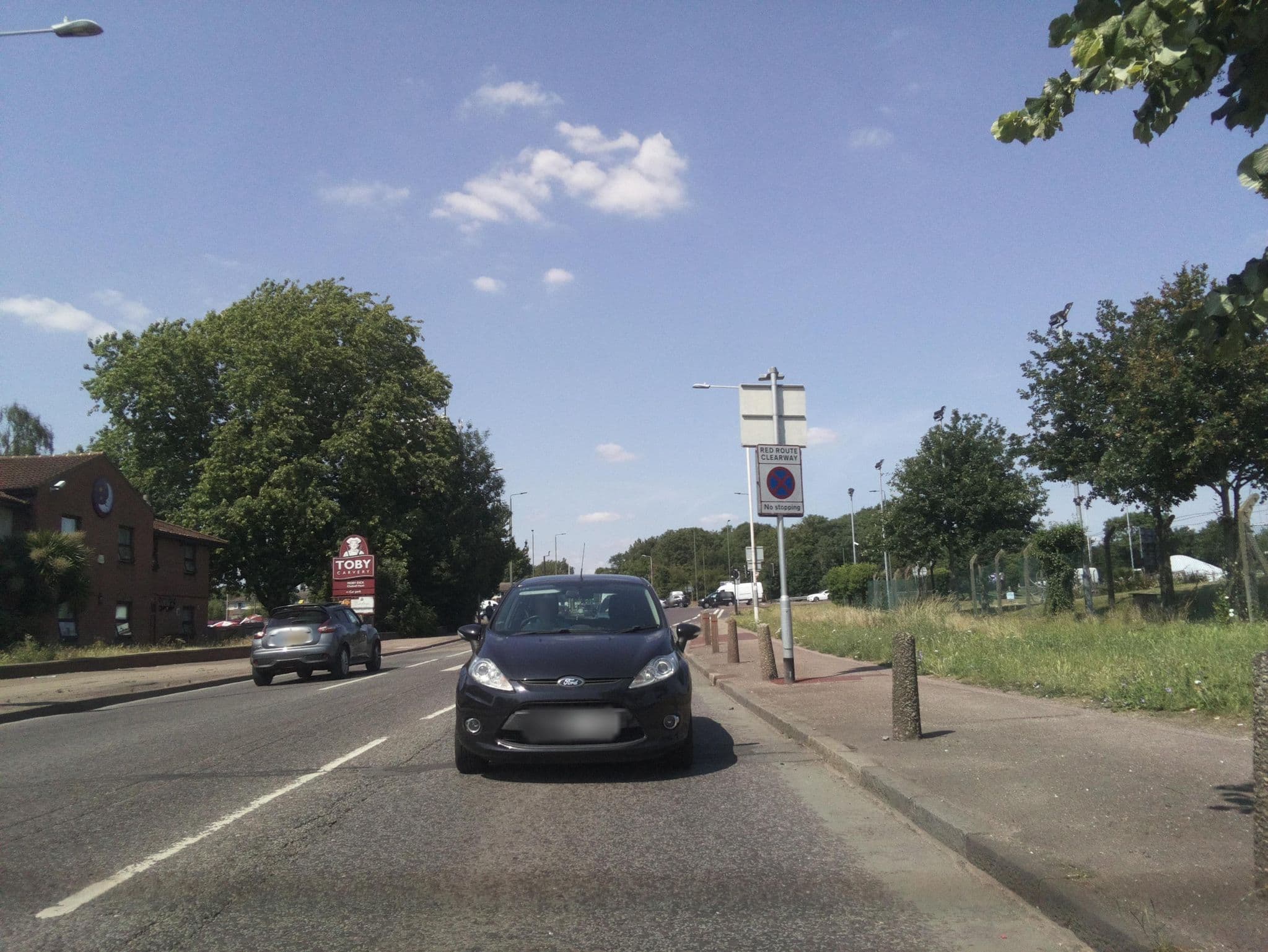 Street view near Premier Inn, Chadwell Heath — © southglos (CC BY-SA · Mapillary)