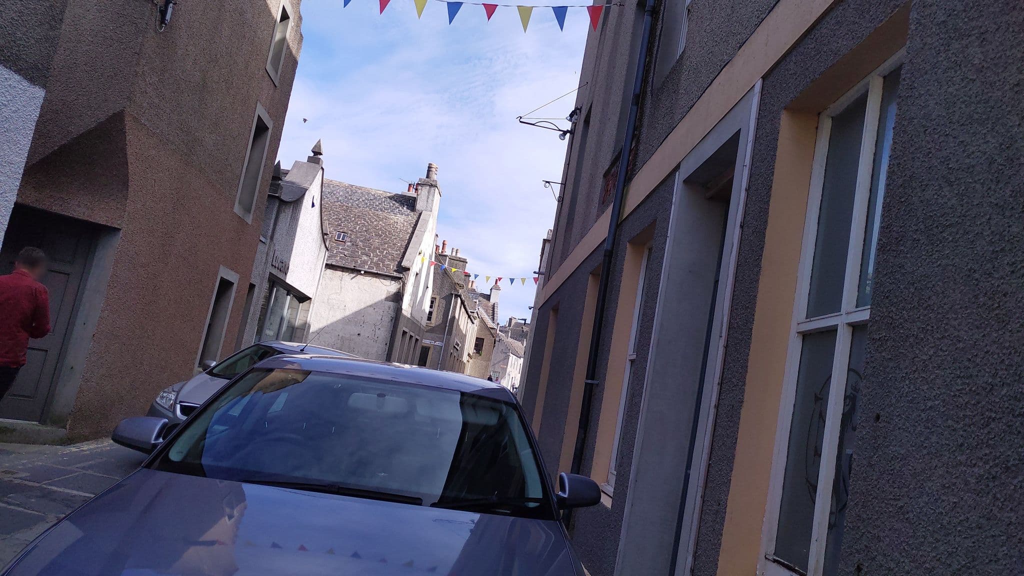 Street view near Orkney Hotel, Kirkwall — © tonys999 (CC BY-SA · Mapillary)