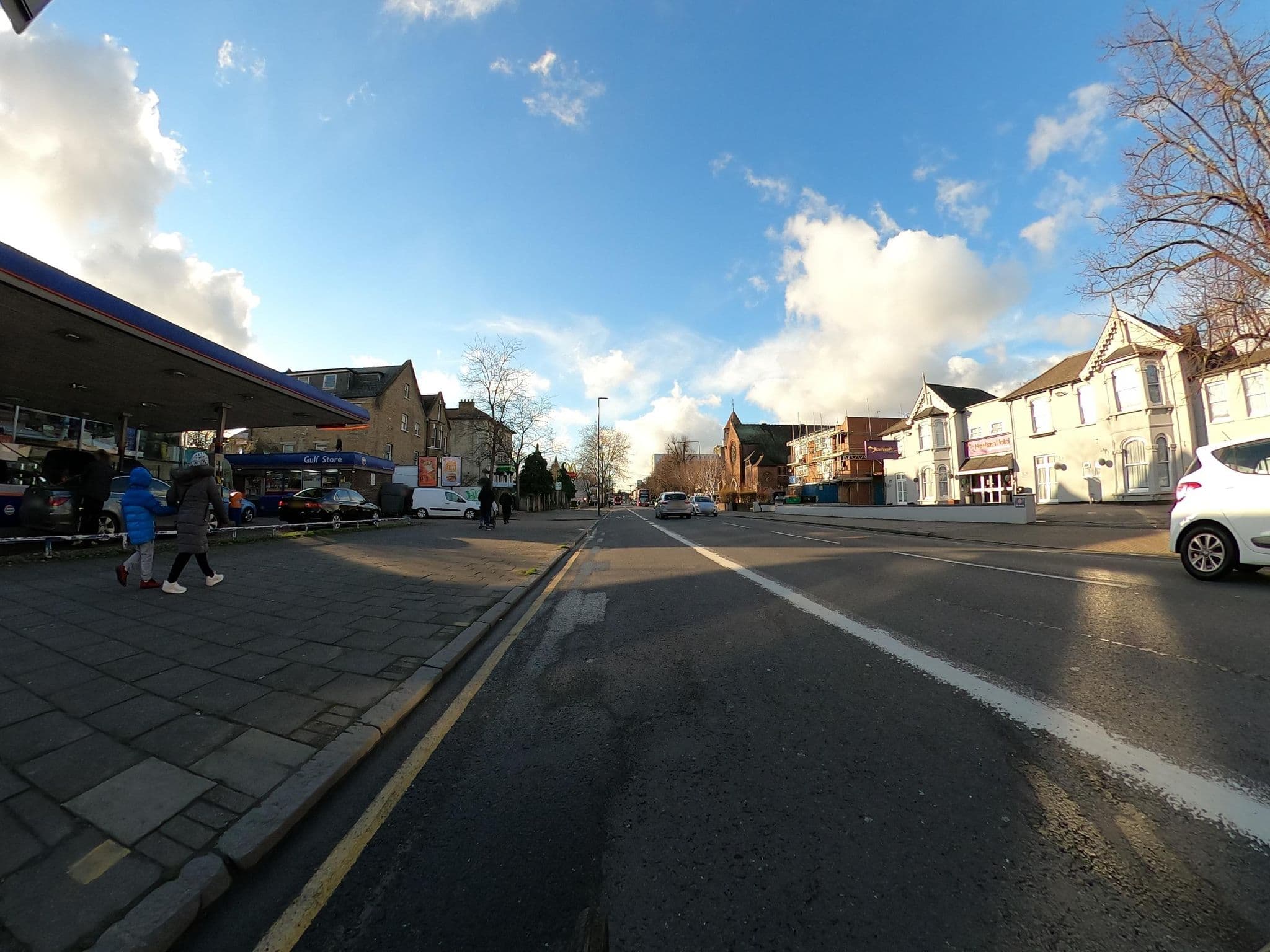 Street view near Newham Hotel, Manor Park — © dankarran (CC BY-SA · Mapillary)