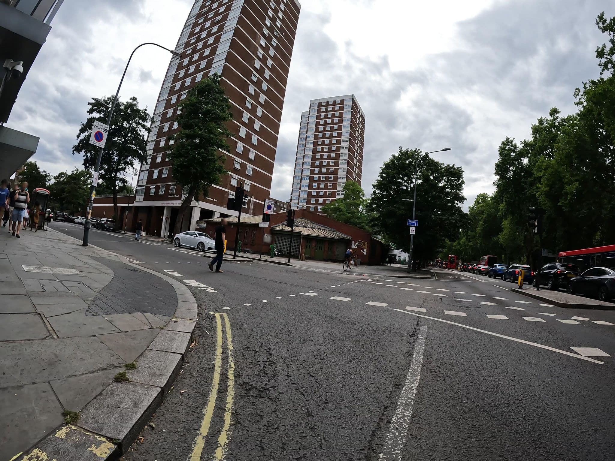 Street view near Ibis Shepherd's Bush, Shepherds Bush — © erias (CC BY-SA · Mapillary)