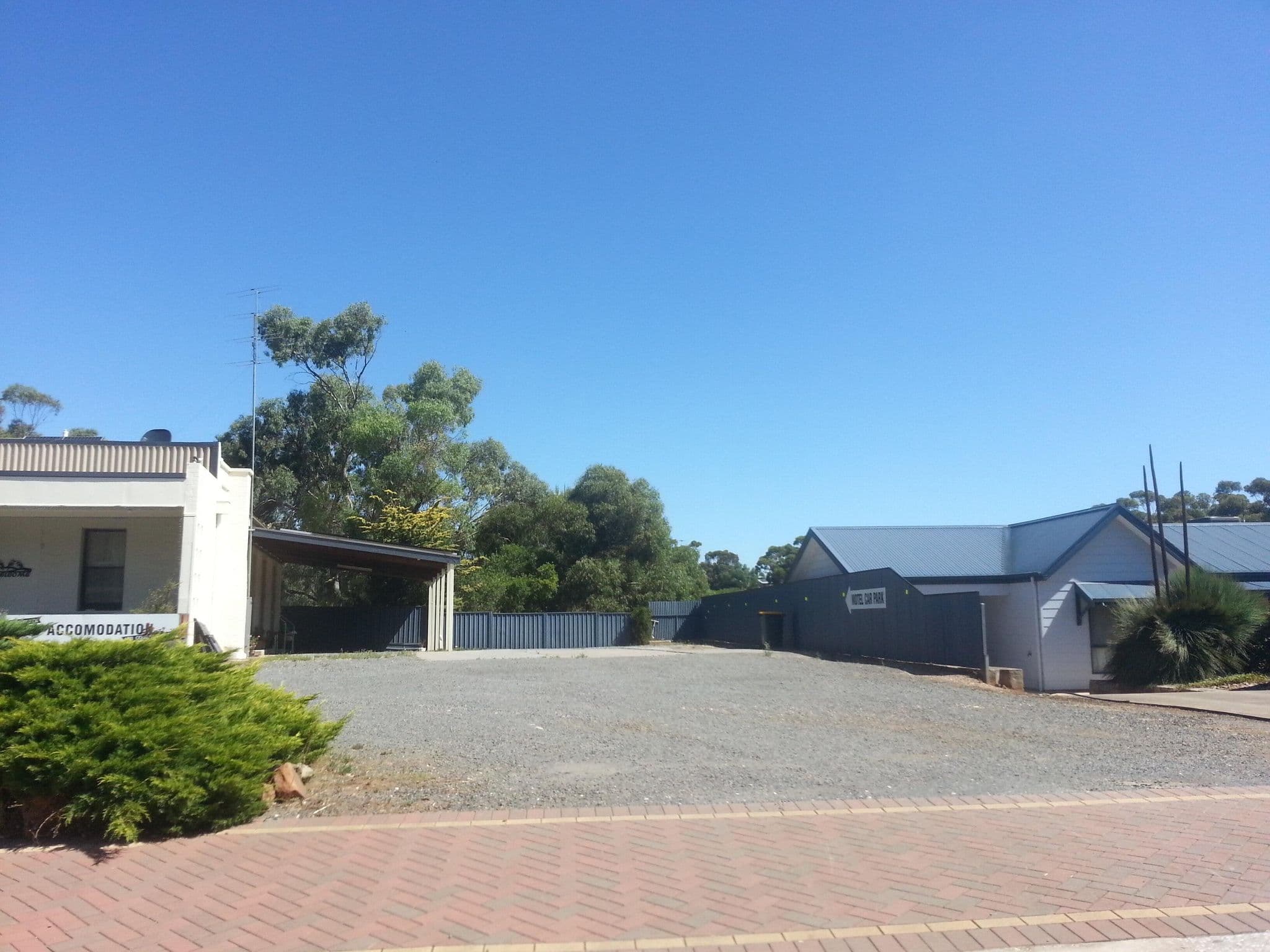 Street view near Truro Weighbridge Motel, Angaston — © bob3bob3 (CC BY-SA · Mapillary)