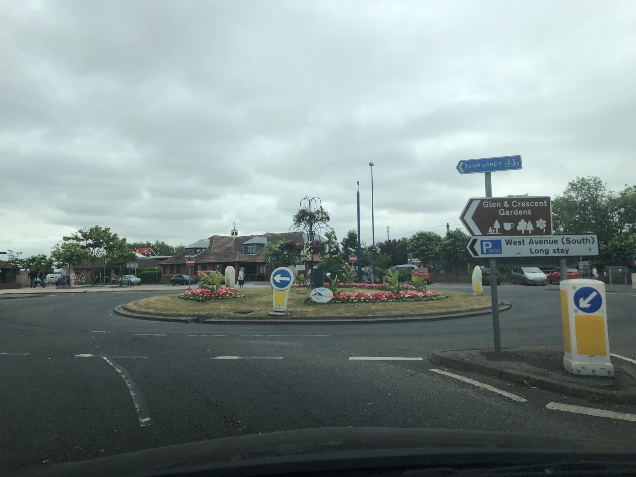 Street view near Daffodil Guest House, Filey — © locator (CC BY-SA · Mapillary)