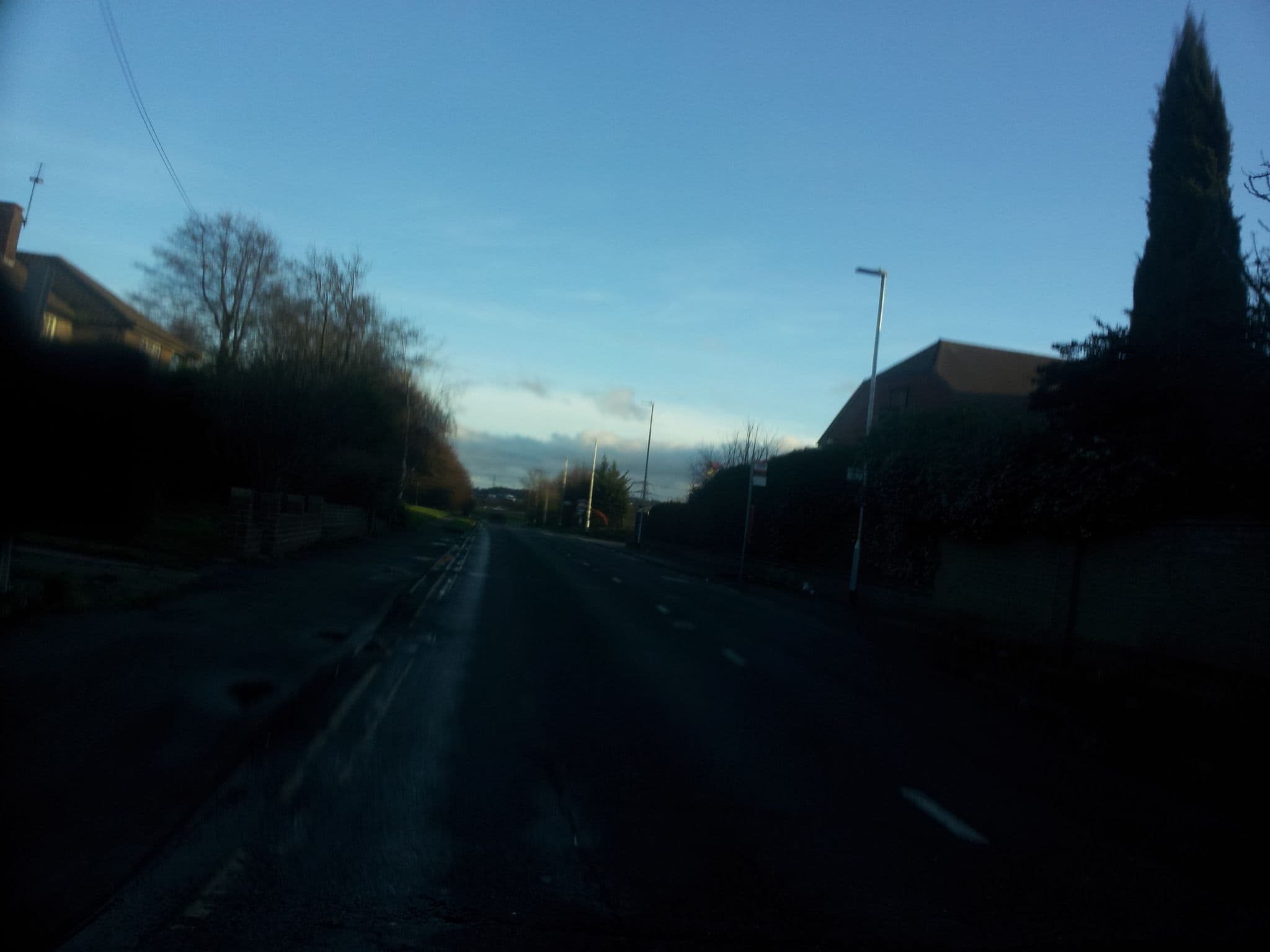 Street view near Best Western, Istead Rise — © paulbiv (CC BY-SA · Mapillary)