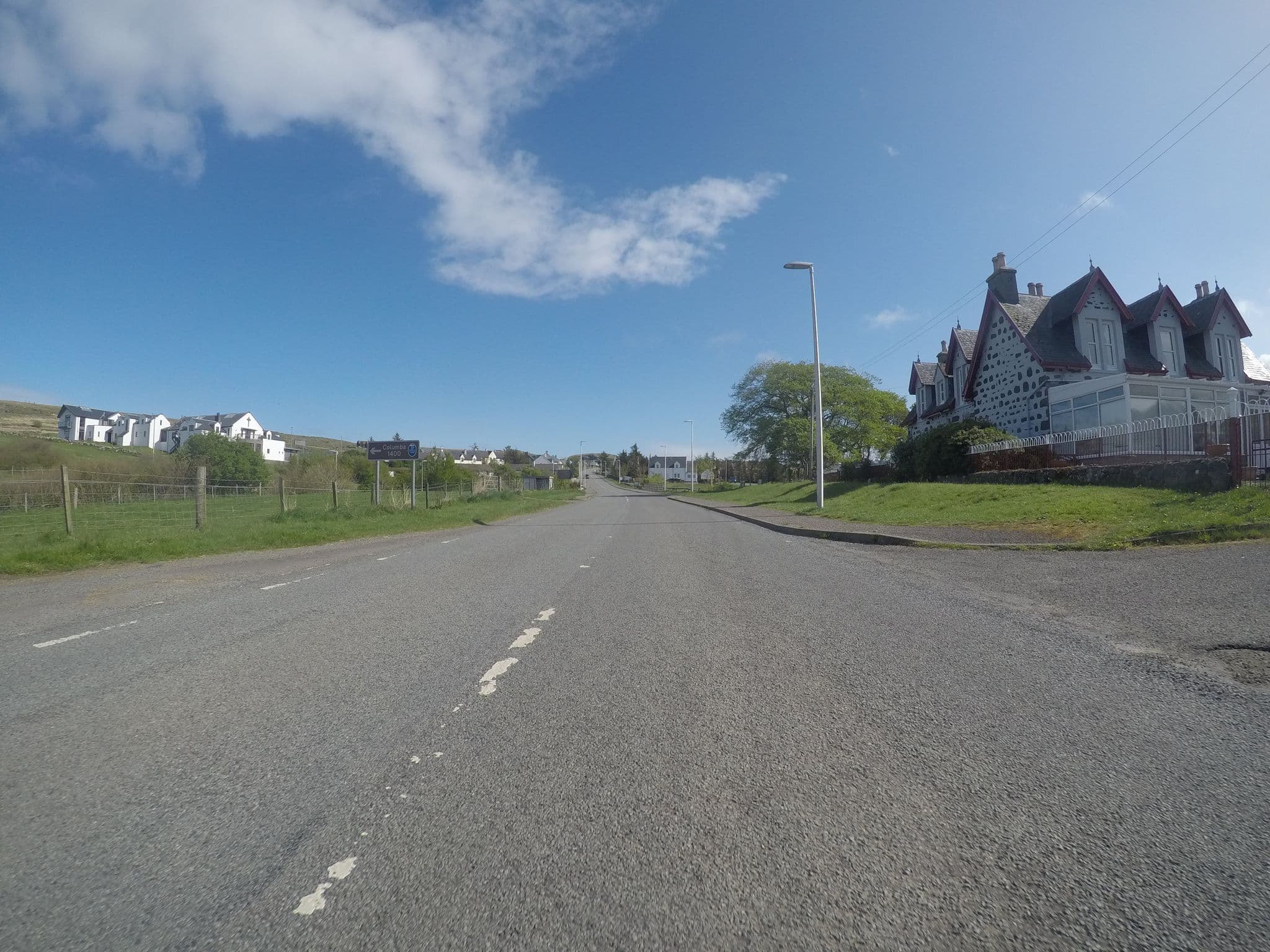 Street view near Staffin House, Portree