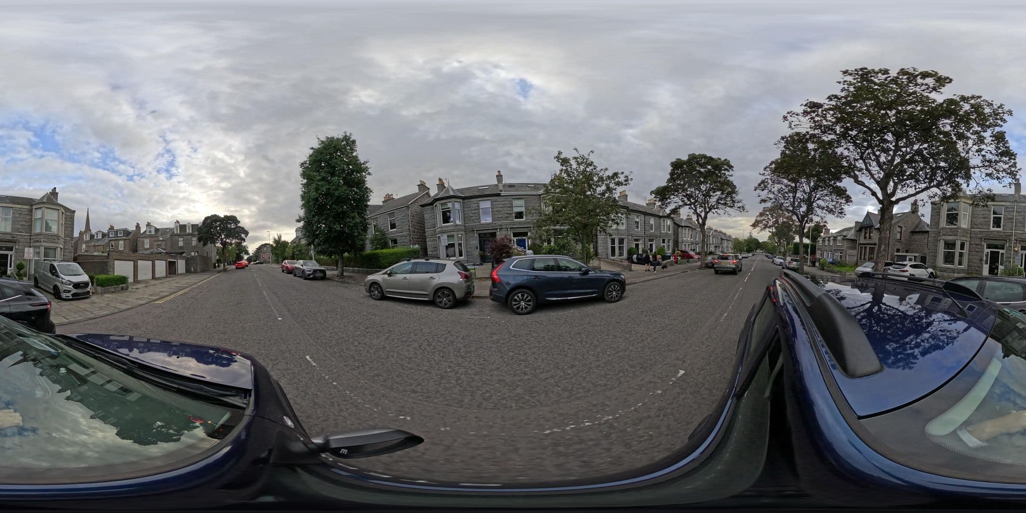 Street view near Hannah's Guest House, Aberdeen — © coetserw (CC BY-SA · Mapillary)