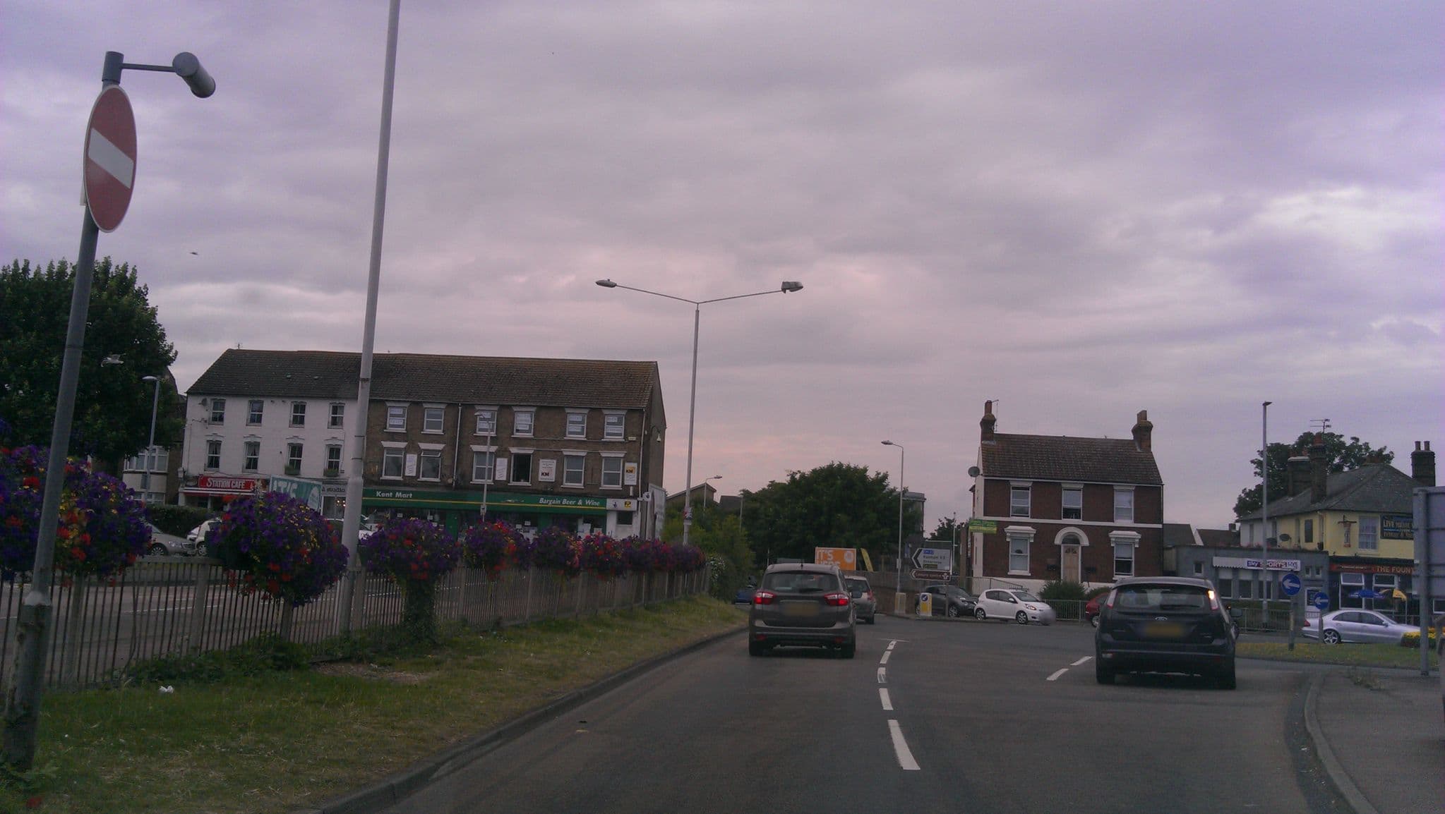 Street view near Travelodge Sittingbourne, Sittingbourne — © petermead (CC BY-SA · Mapillary)