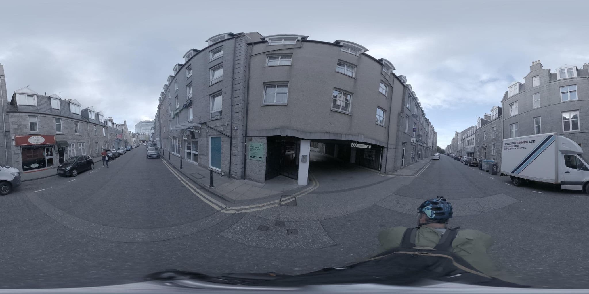 Street view near Chapel Apartments, Aberdeen — © coetserw (CC BY-SA · Mapillary)