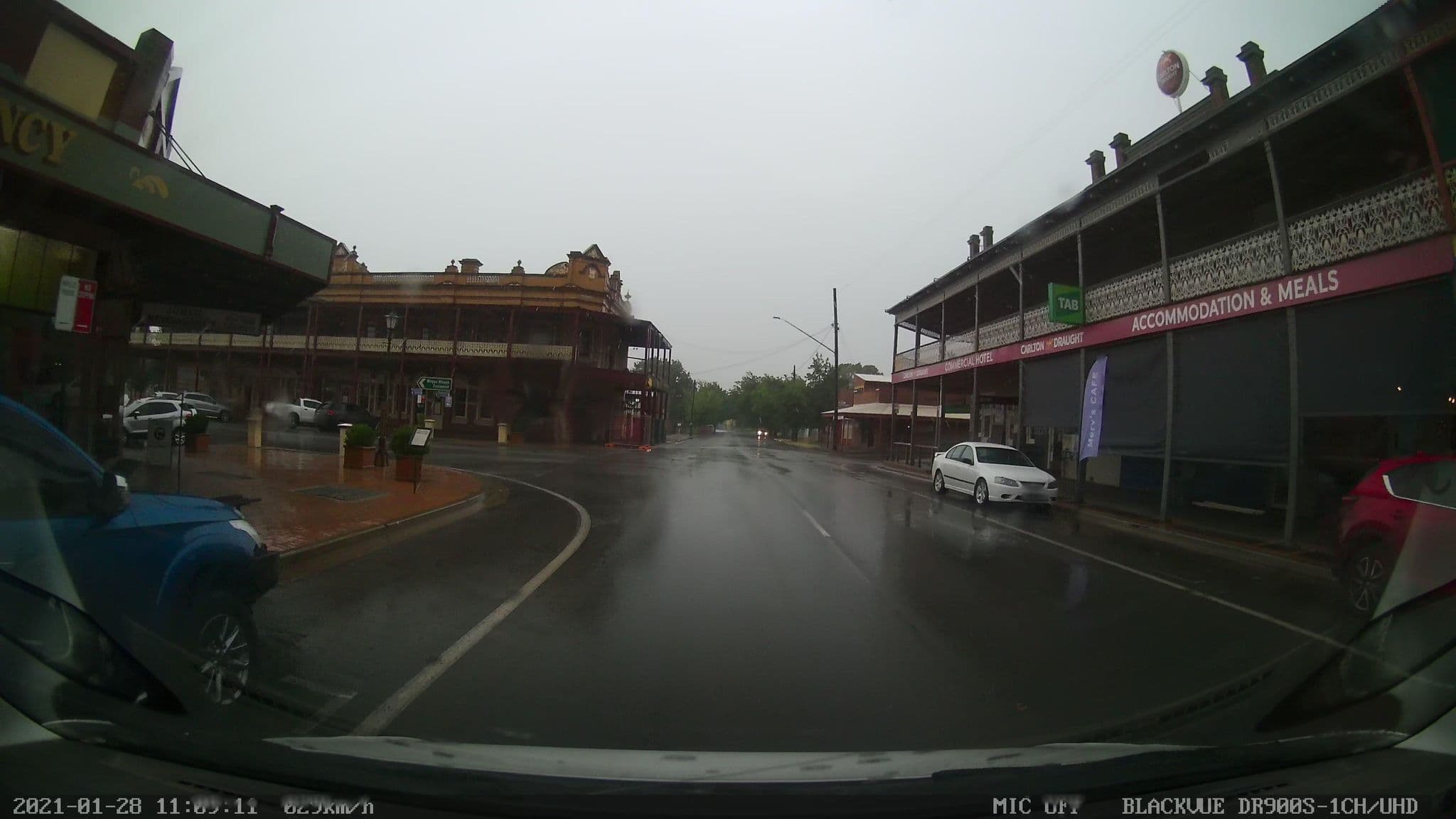 Street view near Commercial Hotel, Junee — © bob3bob3 (CC BY-SA · Mapillary)