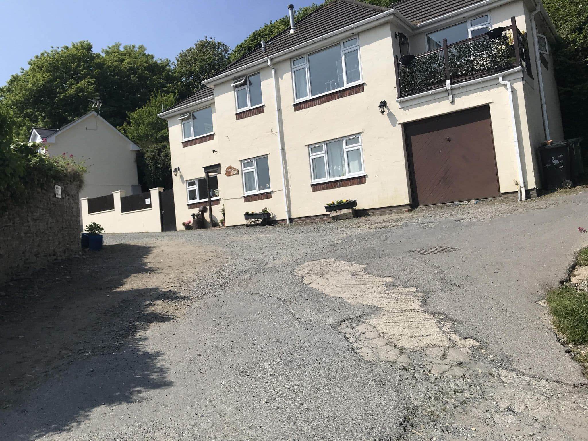 Street view near Torrs Hotel, Ilfracombe — © miguel_andrade (CC BY-SA · Mapillary)