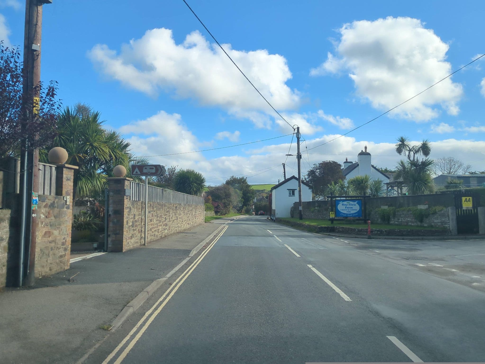 Street view near The Whiteleaf, Braunton — © swinetown (CC BY-SA · Mapillary)