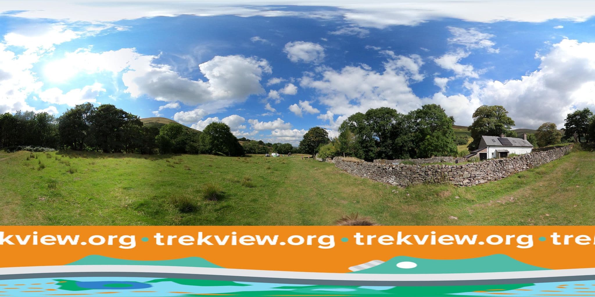 Street view near Login, Brecon — © trekviewed (CC BY-SA · Mapillary)