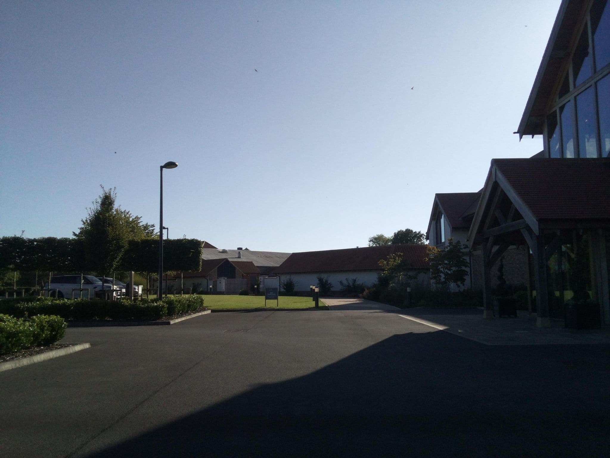 Street view near Sandburn Hall Hotel, Strensall — © southglos (CC BY-SA · Mapillary)