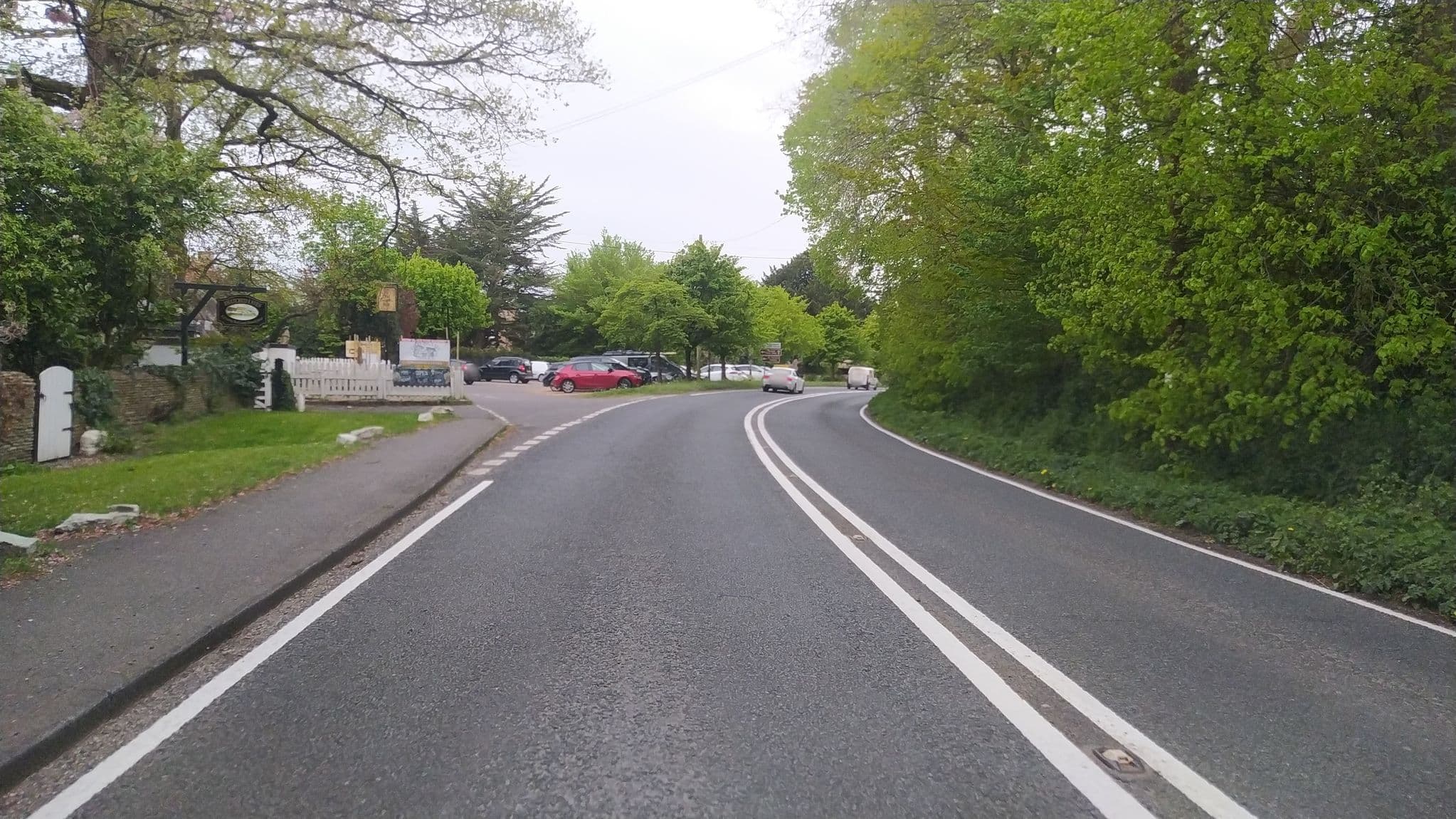 Street view near Thatched Eaves, Alderholt — © noid (CC BY-SA · Mapillary)