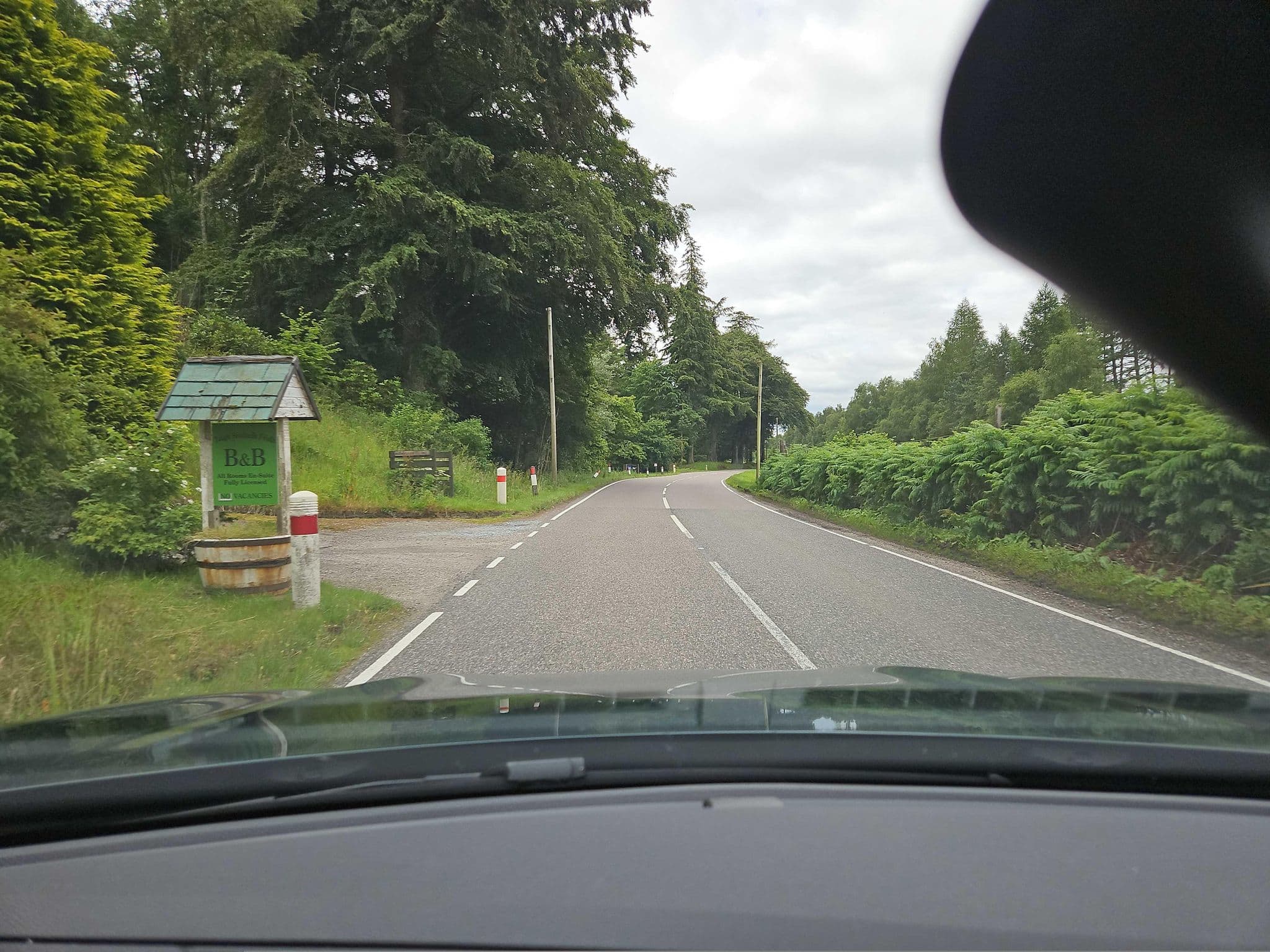 Street view near Taigh Sealladh Fèidh, Drumnadrochit — © toho (CC BY-SA · Mapillary)
