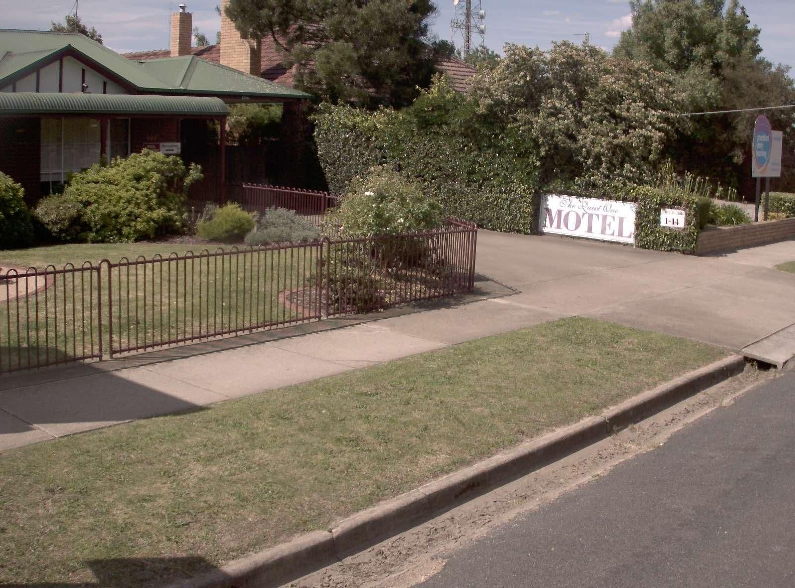 Street view near Tanjil Motor Inn, Bairnsdale — © vicroads (CC BY-SA · Mapillary)