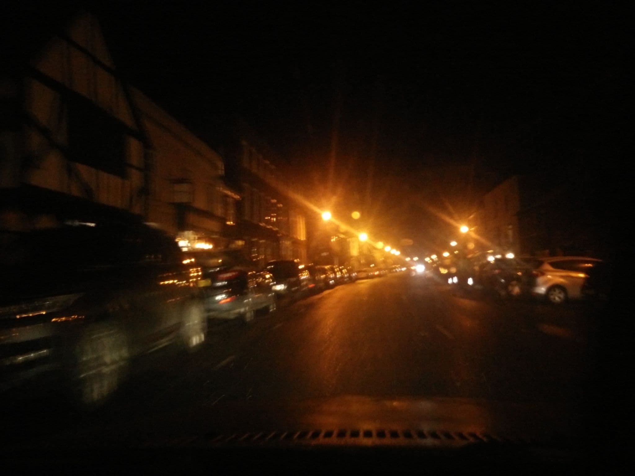 Street view near Kings Arms Hotel, Amersham — © alfa145 (CC BY-SA · Mapillary)