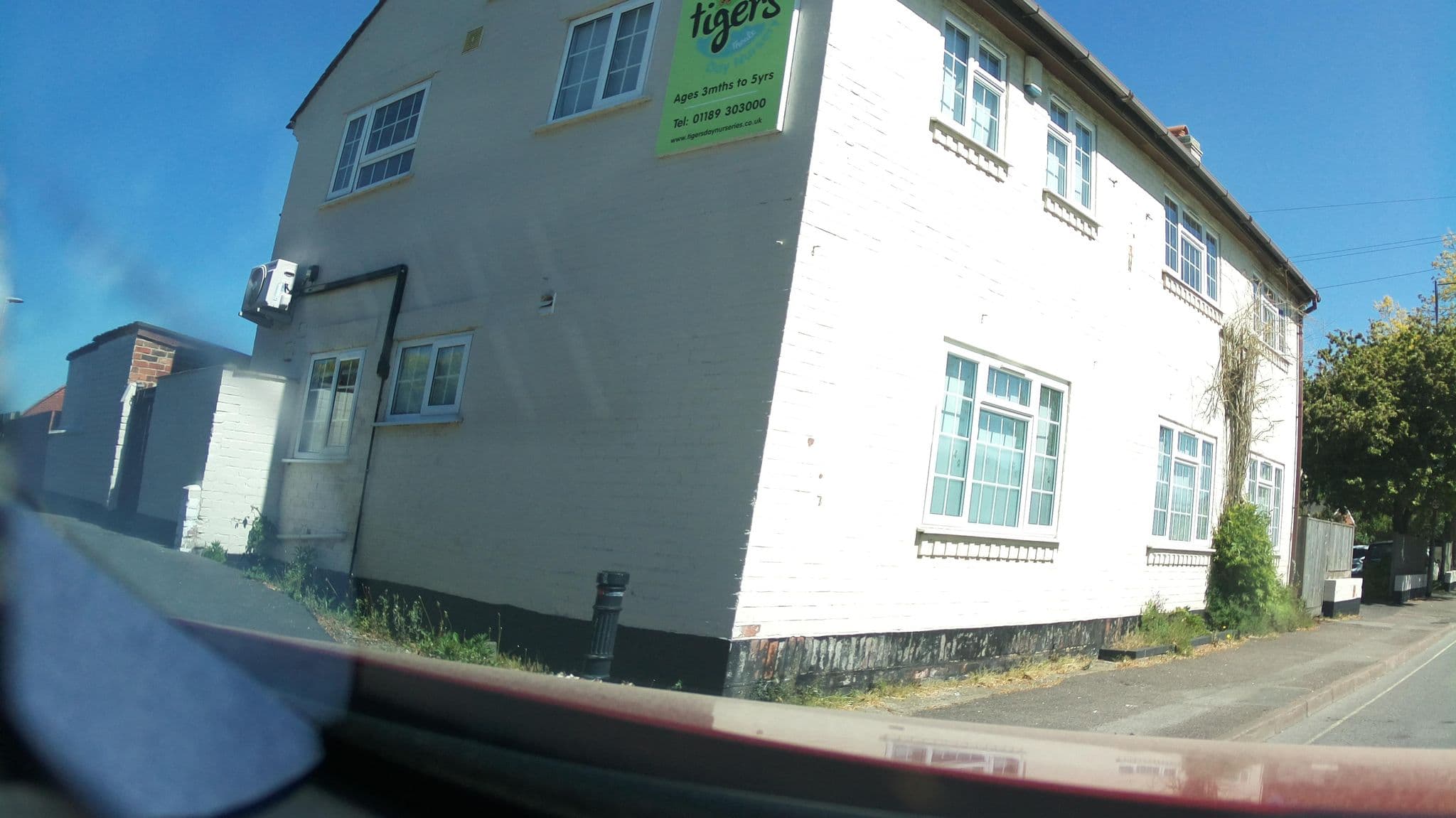 Street view near Old Lamb Hotel, Theale — © southglos (CC BY-SA · Mapillary)