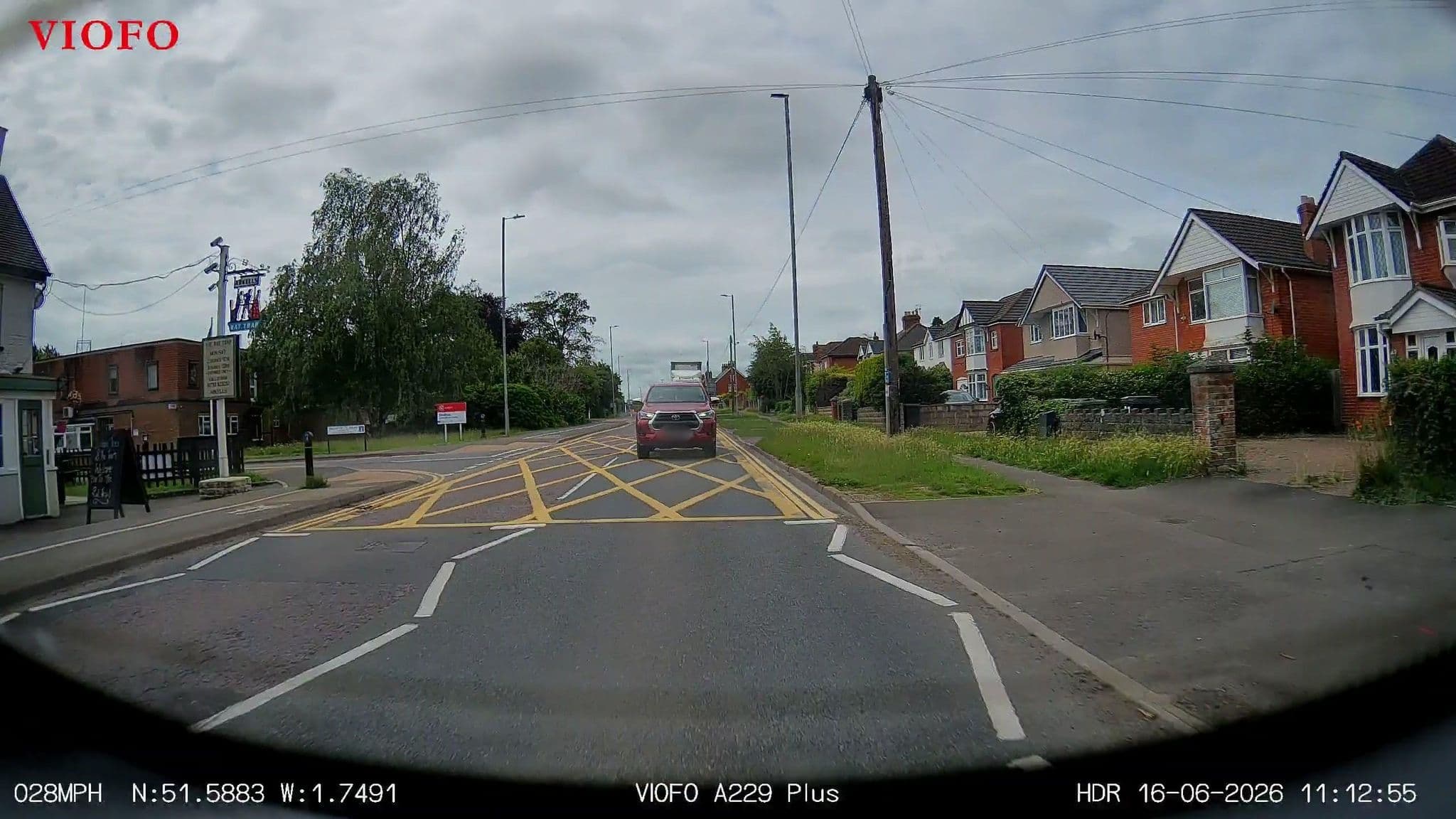 Street view near Fir Tree Lodge, Broad Blunsdon — © RyanBush (CC BY-SA · Mapillary)