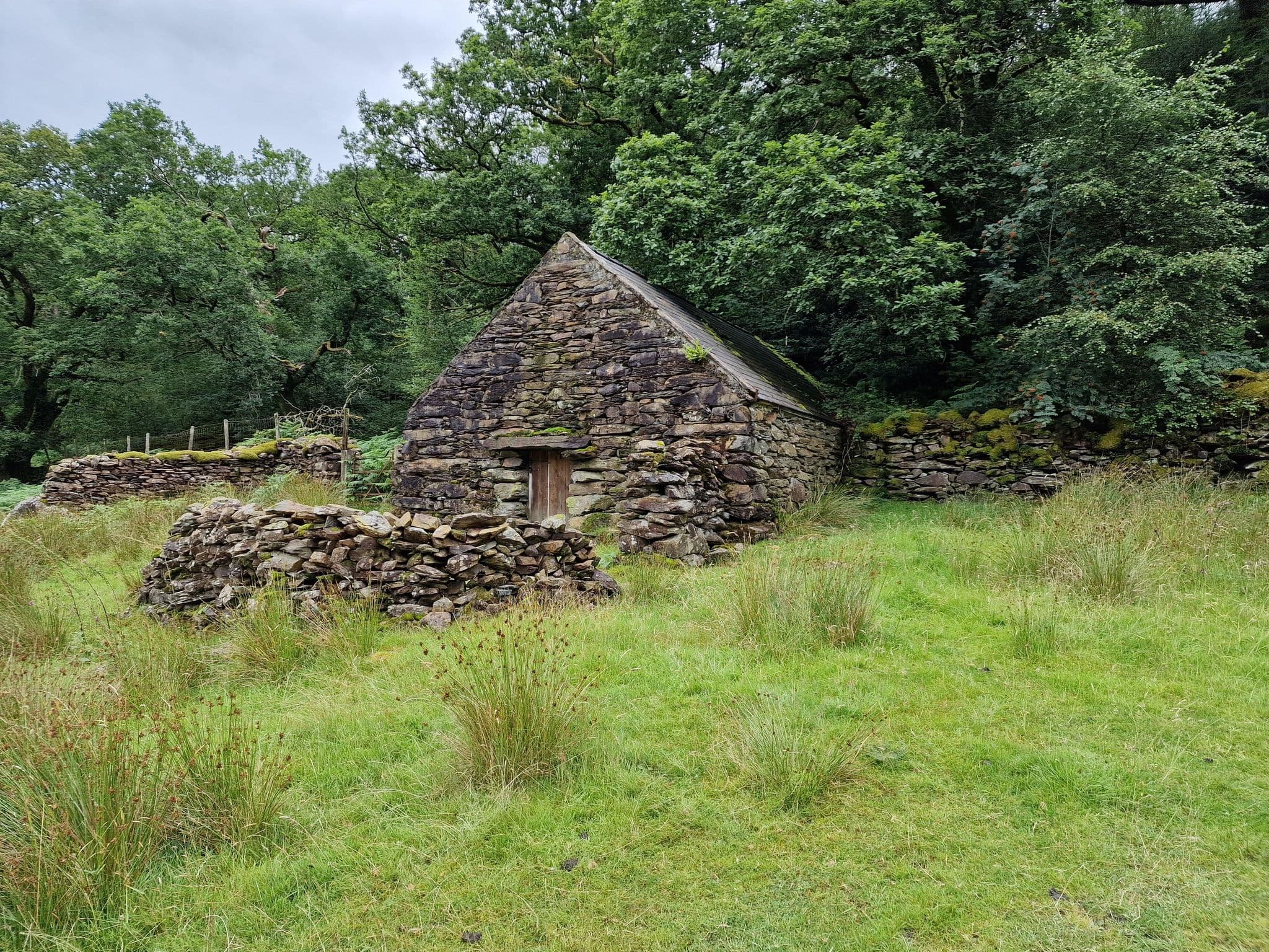 Street view near Bothy Tal-y-maes, Blaenau-Ffestiniog — © santon (CC BY-SA · Mapillary)