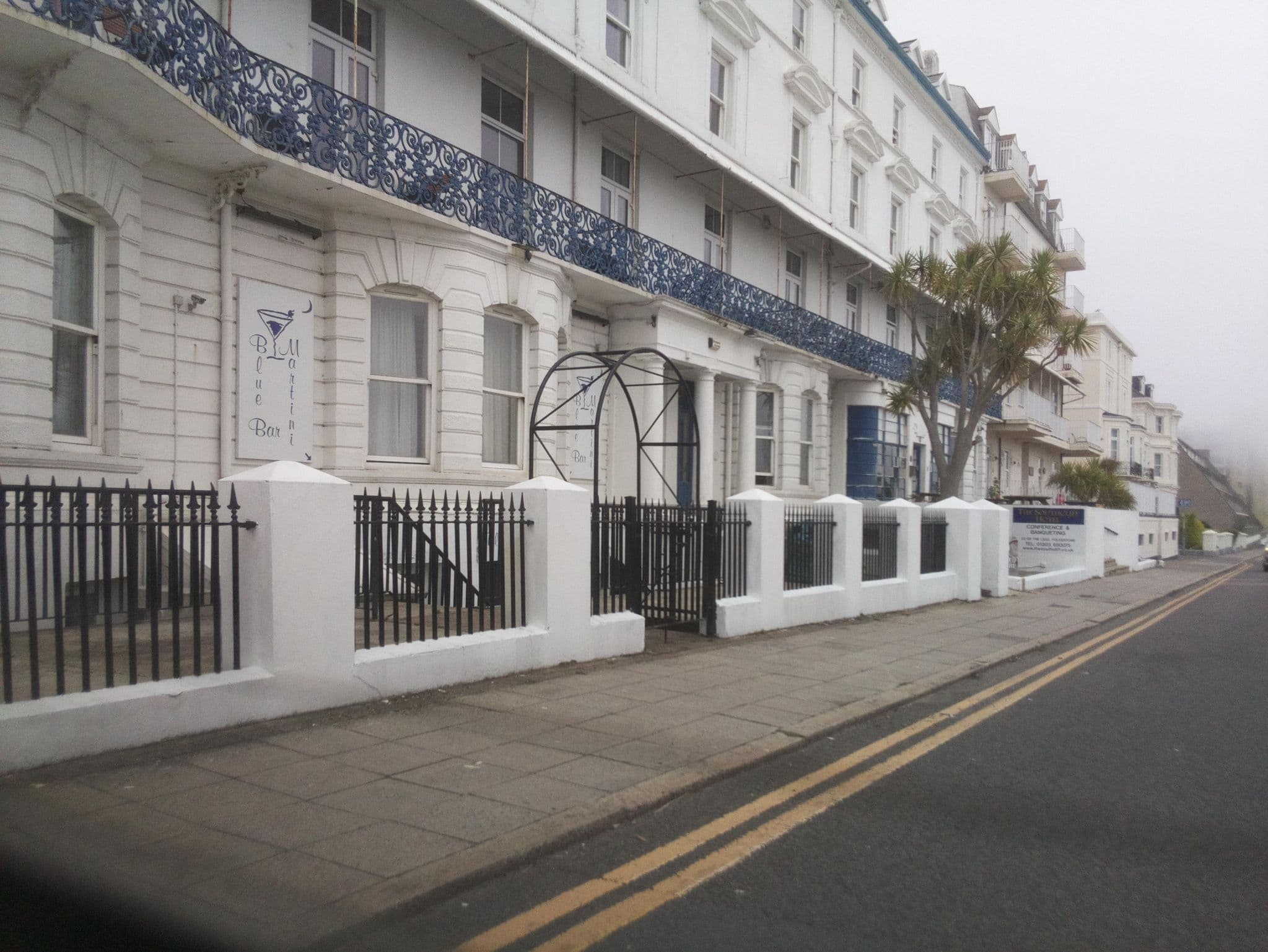 Street view near The Southcliff Hotel, Folkestone — © southglos (CC BY-SA · Mapillary)