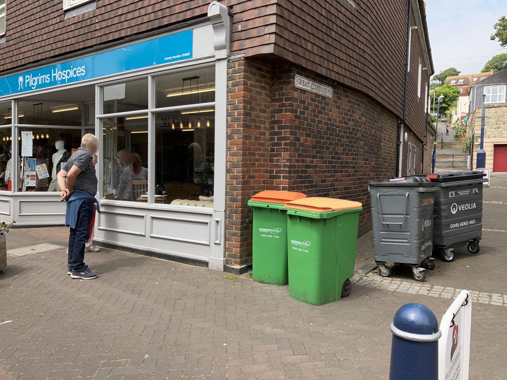 Street view near The Swan Hotel, Lympne — © southglos (CC BY-SA · Mapillary)