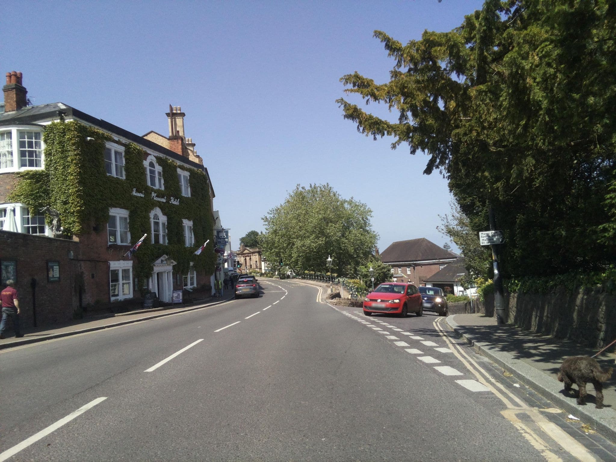 Street view near Mount Pleasant Hotel, Great Malvern — © southglos (CC BY-SA · Mapillary)