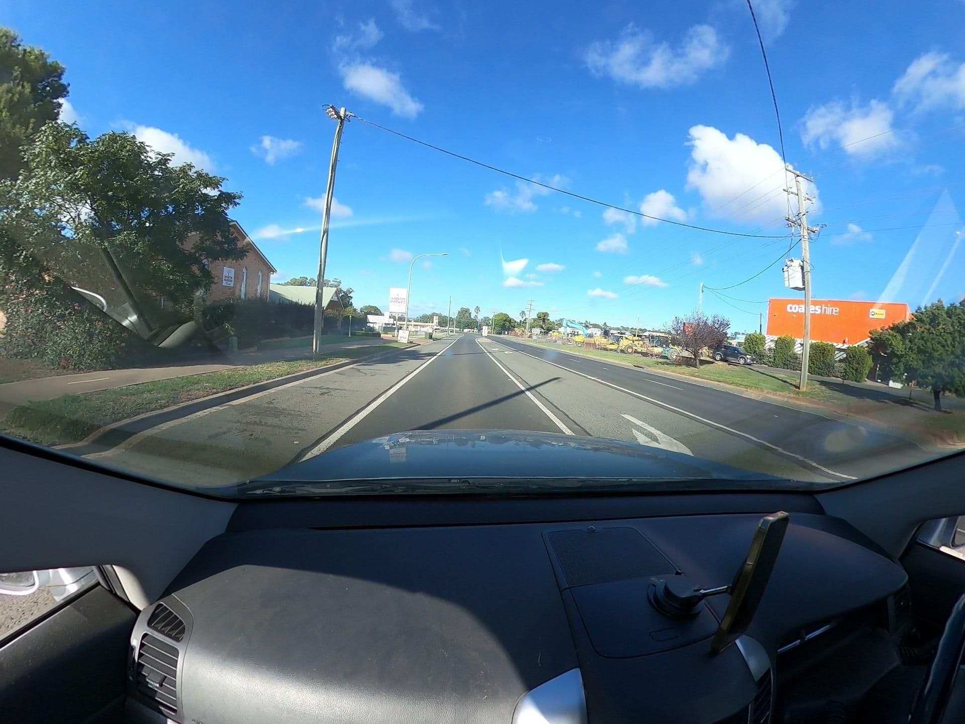 Street view near North Parkes Motel, Parkes — © GridHopper (CC BY-SA · Mapillary)