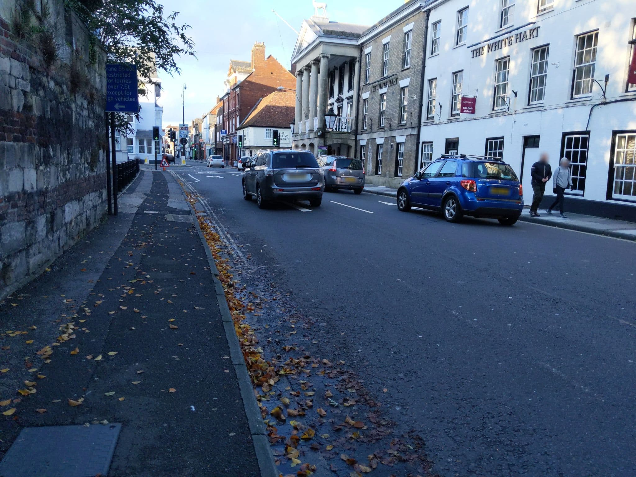 Street view near Mercure Salisbury White Hart, Salisbury — © pestrickland (CC BY-SA · Mapillary)