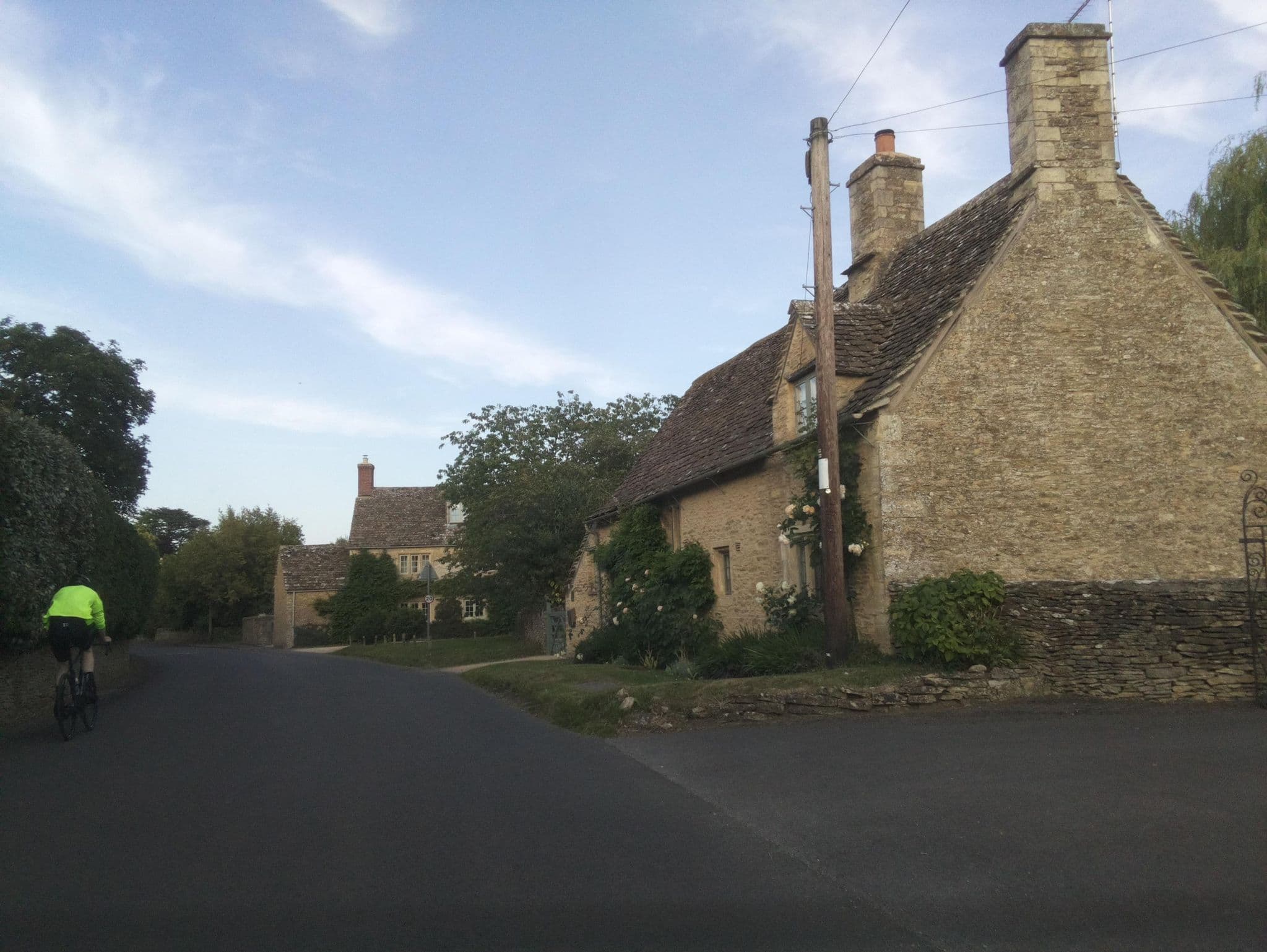 Street view near Culls Cottage, Southrop, Eco Chic Cottages, Lechlade — © southglos (CC BY-SA · Mapillary)