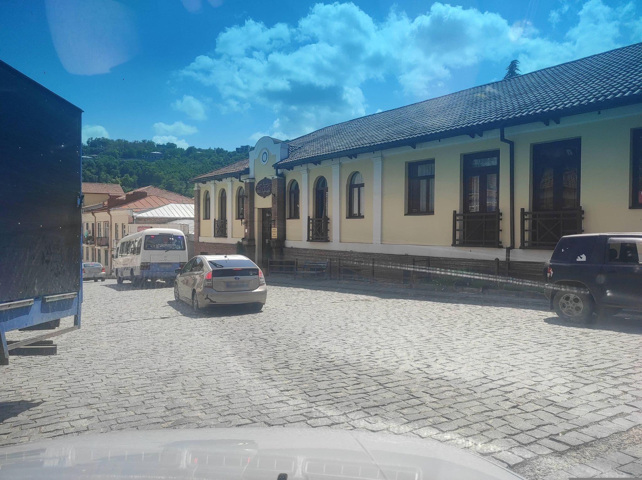 Street view near Old Signagi, Sighnaghi — © David_Osipov (CC BY-SA · Mapillary)