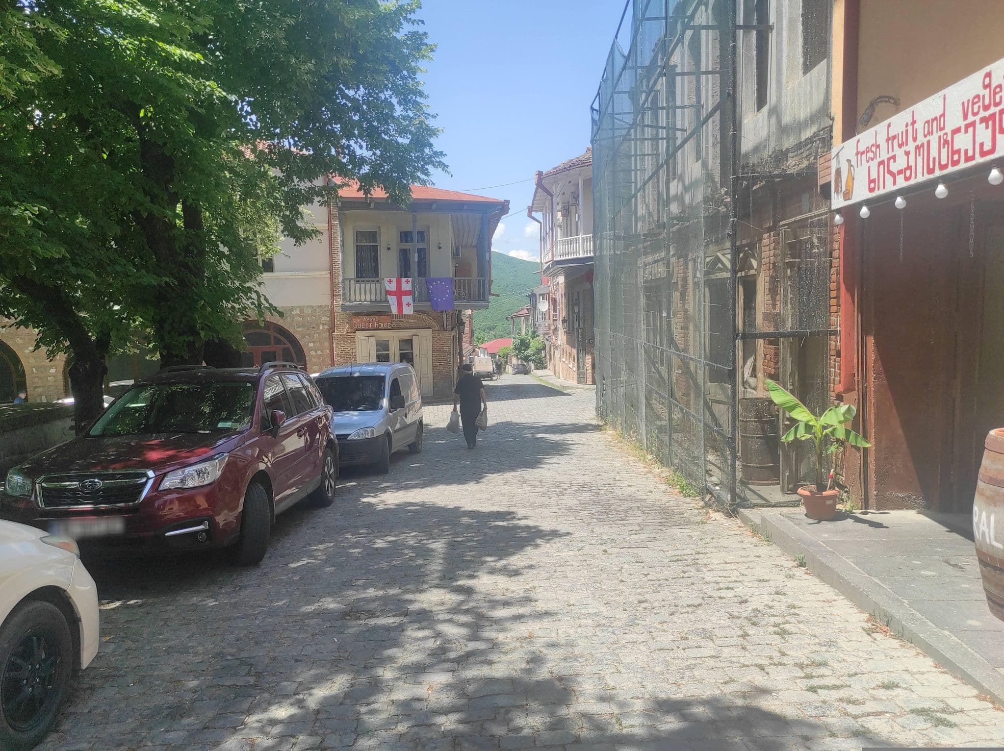 Street view near Nana's guest house, Sighnaghi — © David_Osipov (CC BY-SA · Mapillary)
