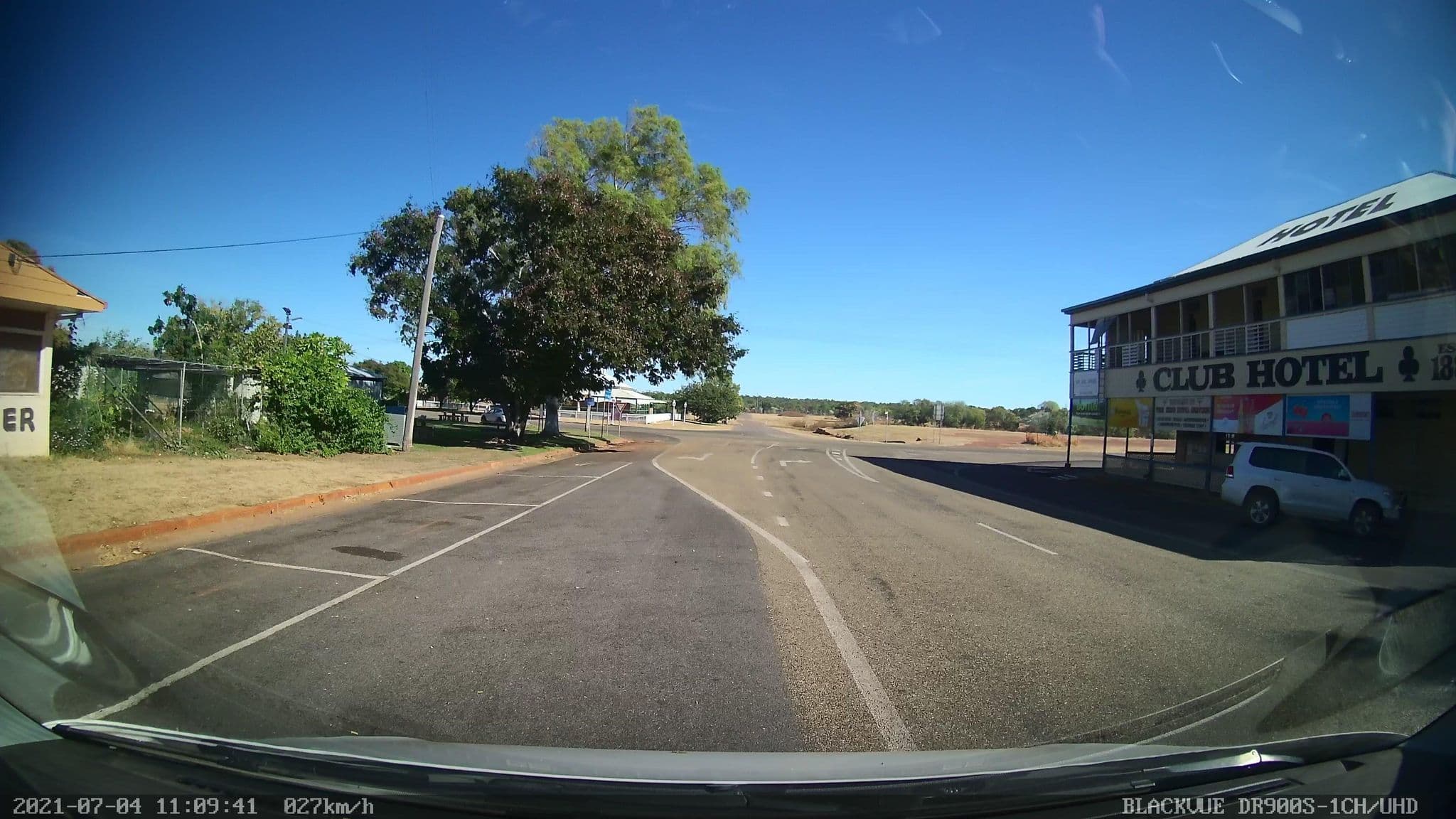 Street view near Club Hotel, Normanton — © bob3bob3 (CC BY-SA · Mapillary)