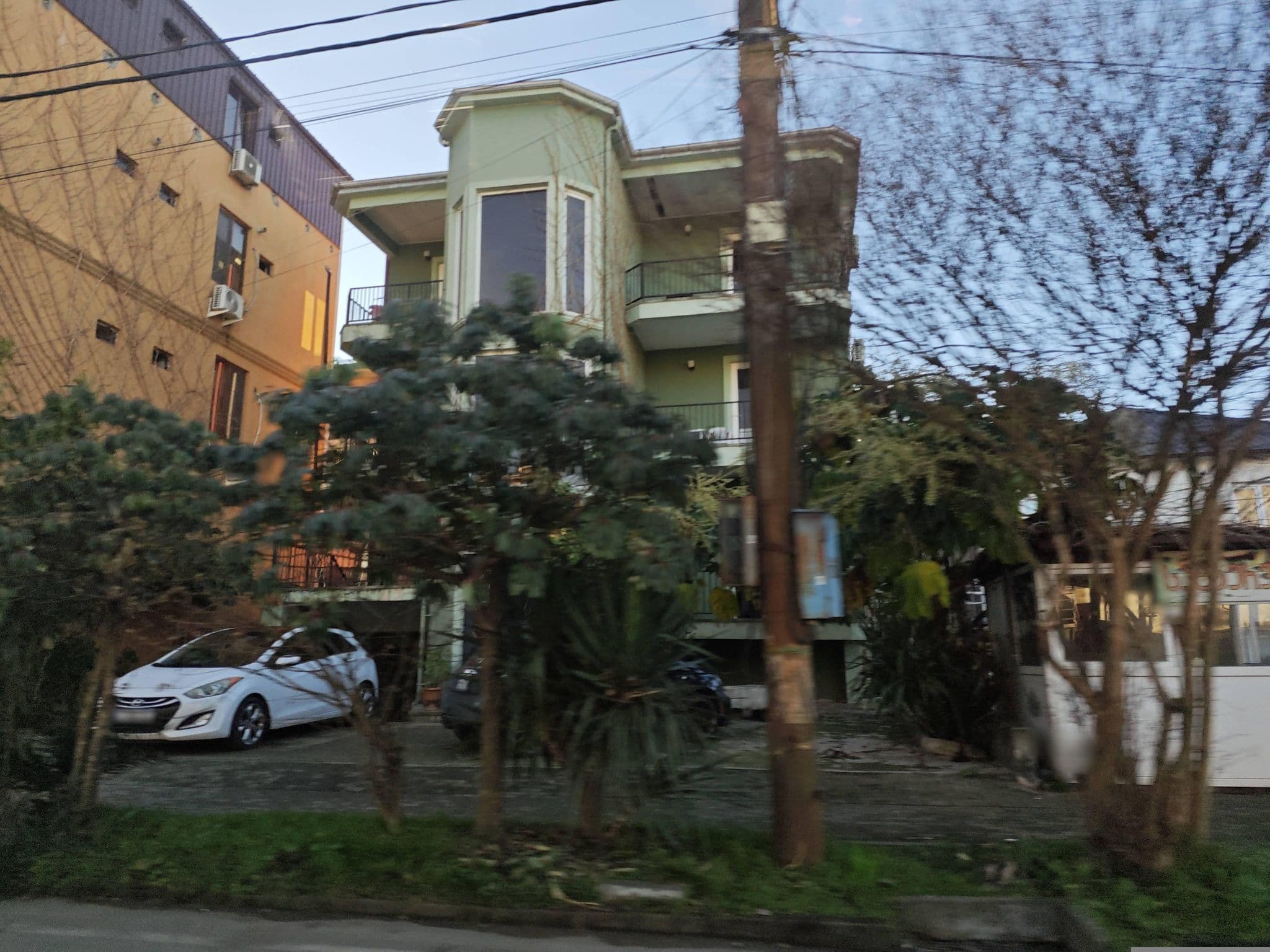 Street view near Nugo, Kobuleti — © emptychild (CC BY-SA · Mapillary)
