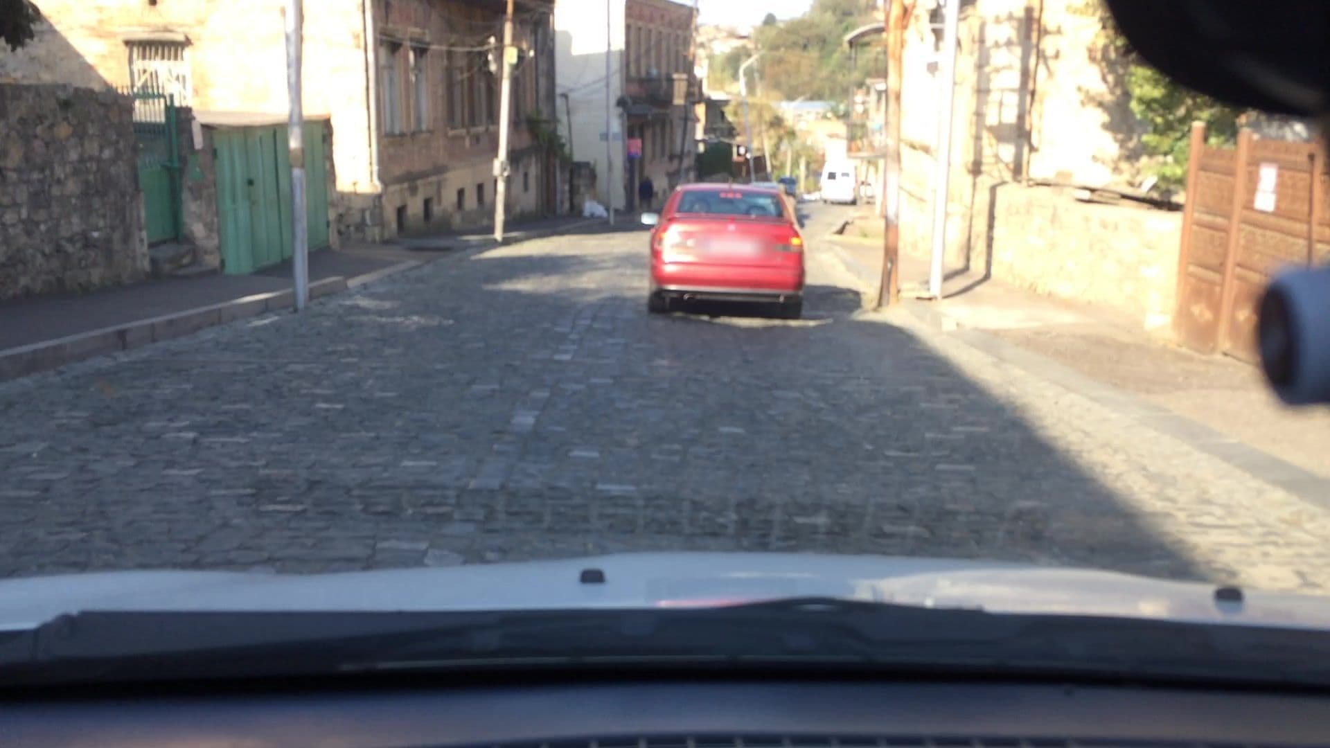 Street view near Rion Guest House, Kutaisi — © lvl5 (CC BY-SA · Mapillary)